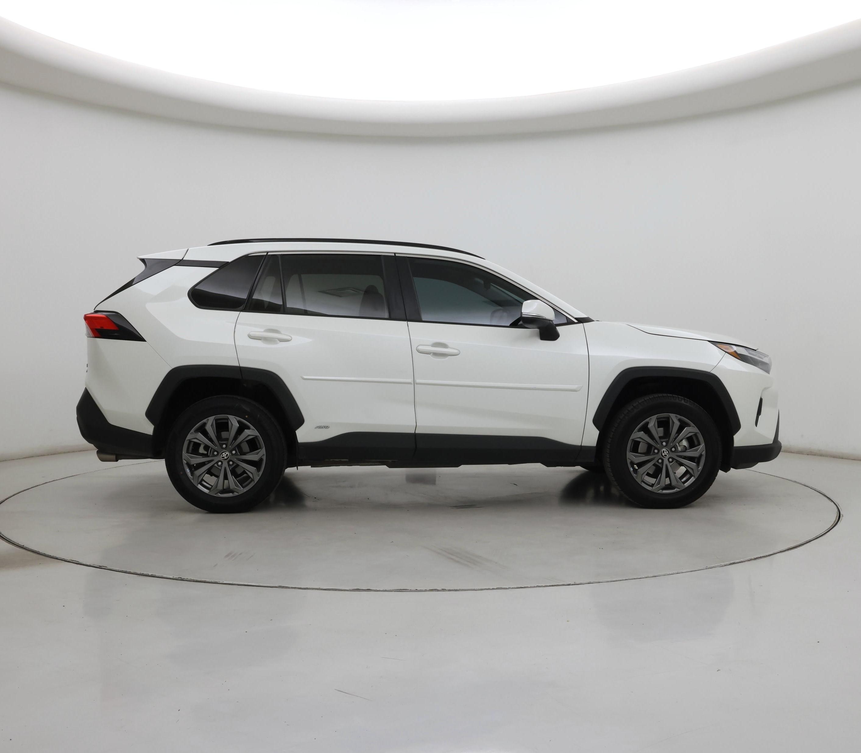 Thumbnail: 2022 Toyota RAV4 - 7