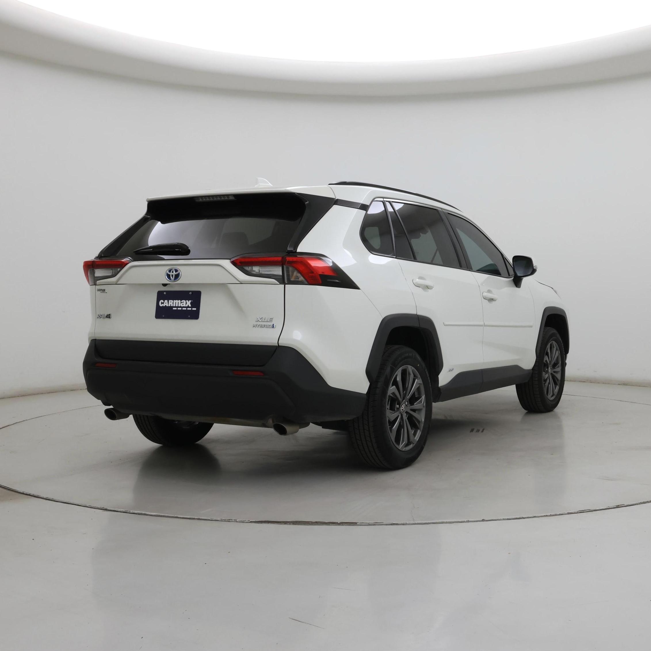 Thumbnail: 2022 Toyota RAV4 - 8