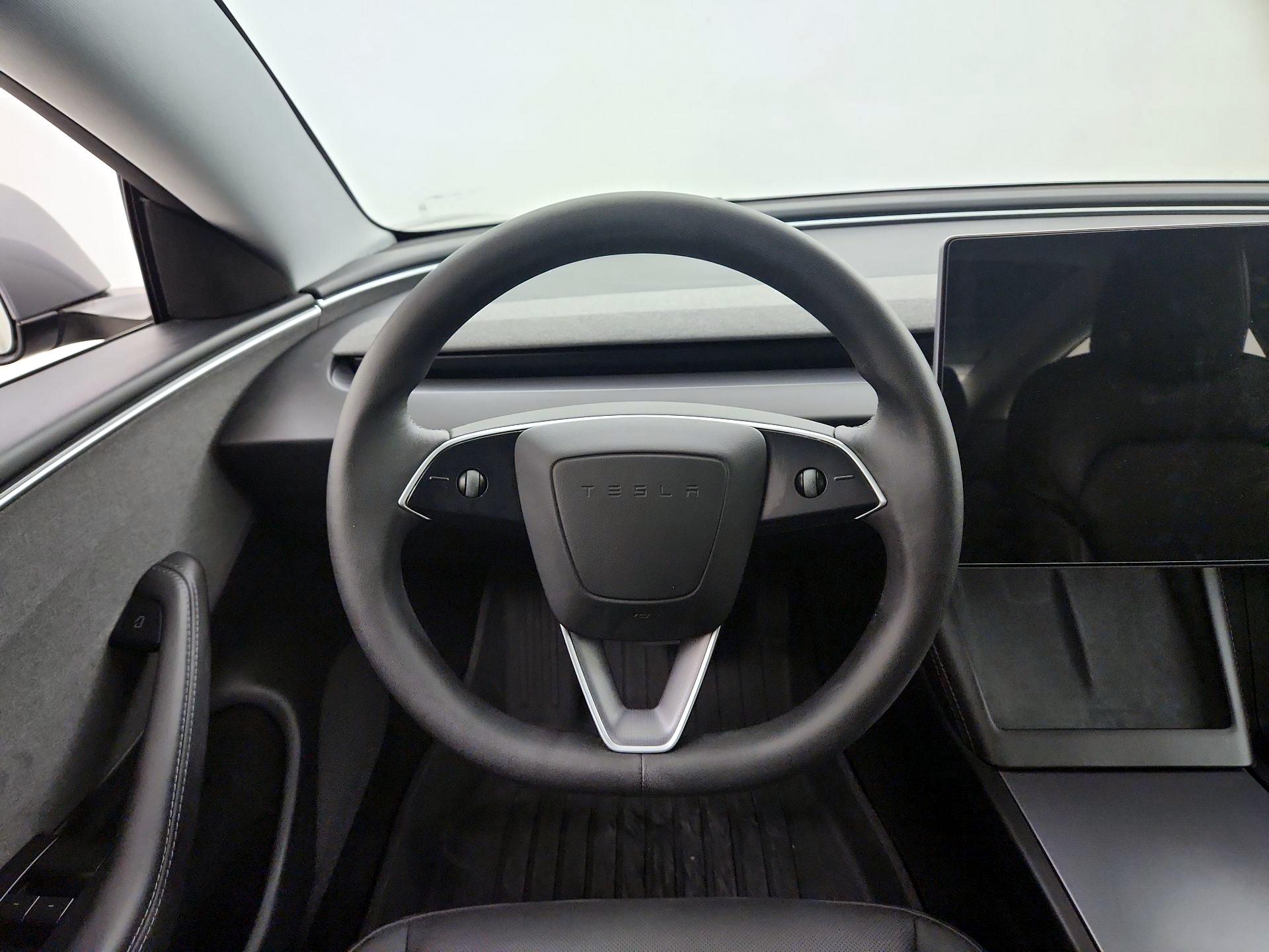 Thumbnail: 2025 Tesla Model 3 - 10