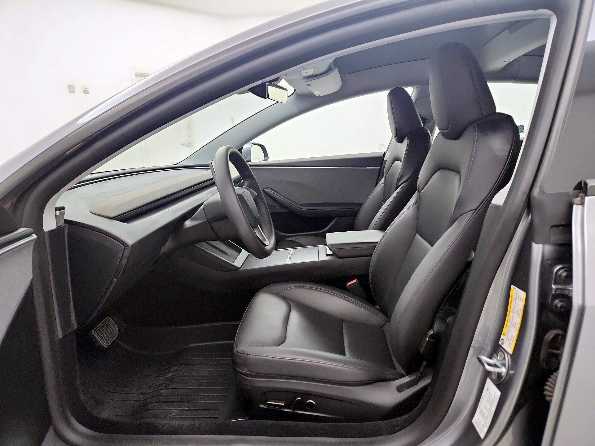 Thumbnail: 2025 Tesla Model 3 - 11