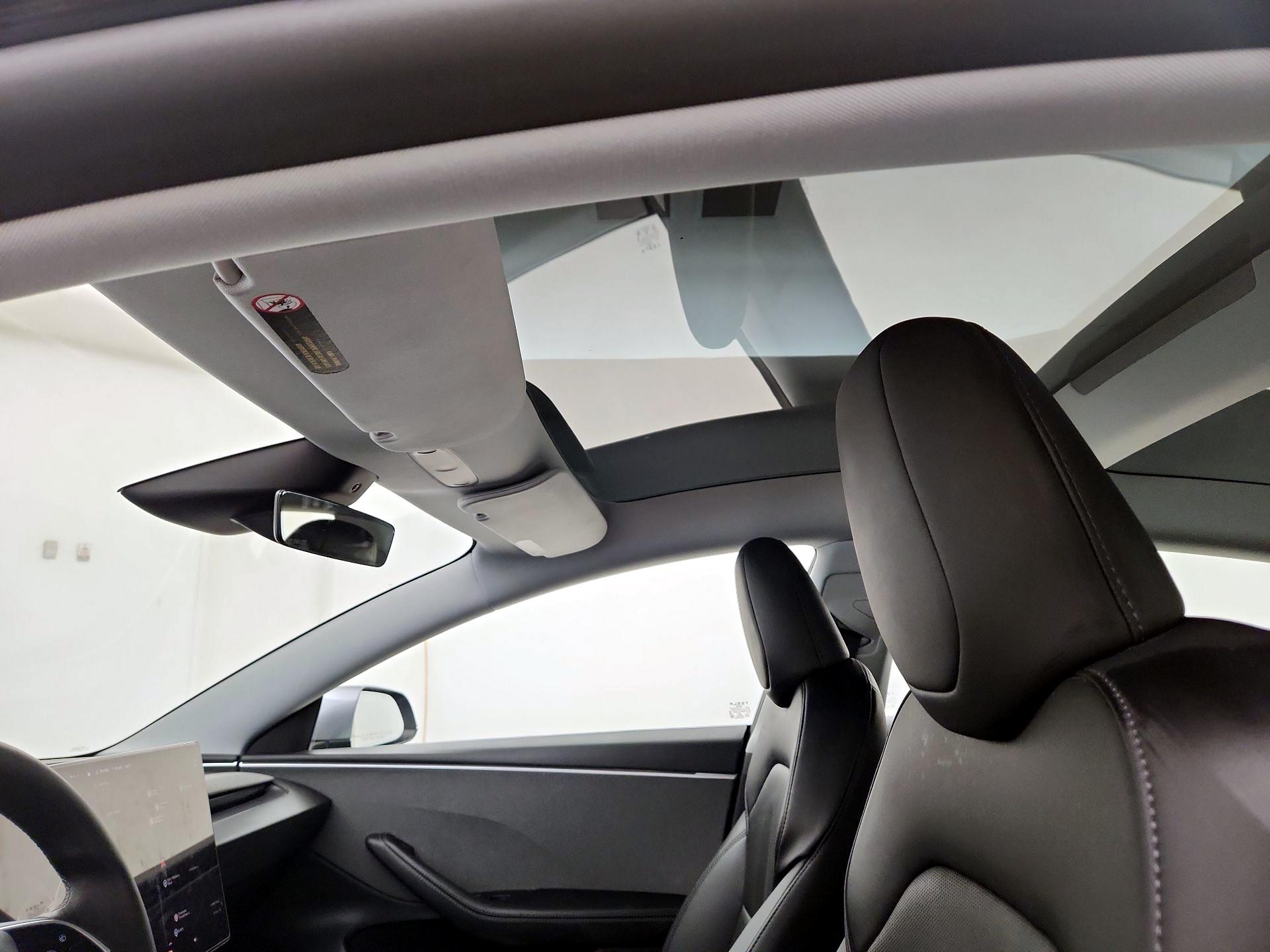 Thumbnail: 2025 Tesla Model 3 - 18