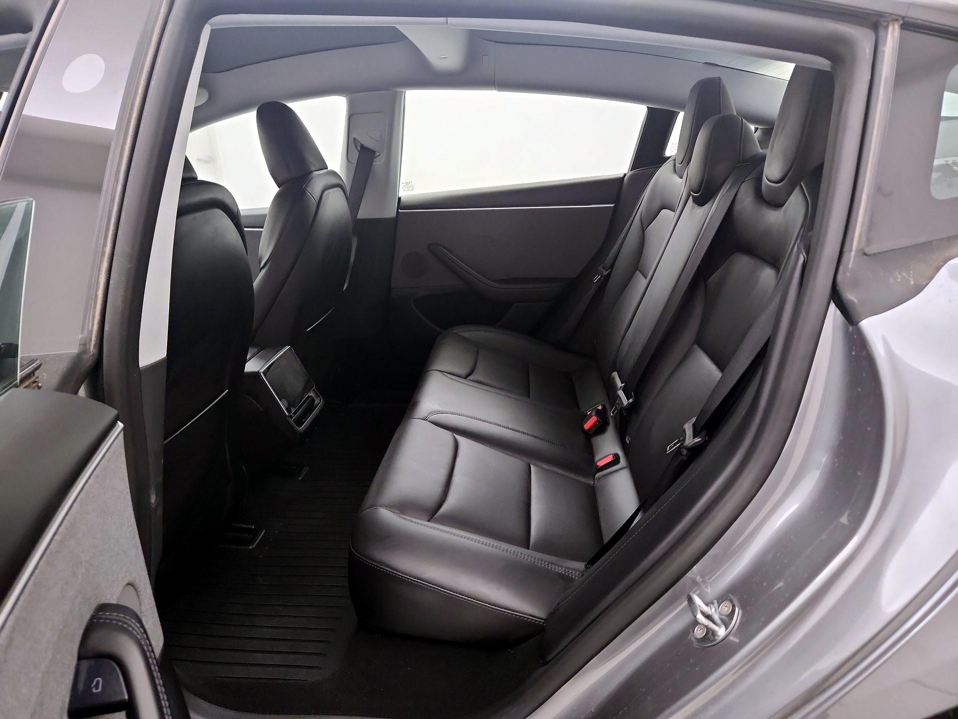 Thumbnail: 2025 Tesla Model 3 - 19