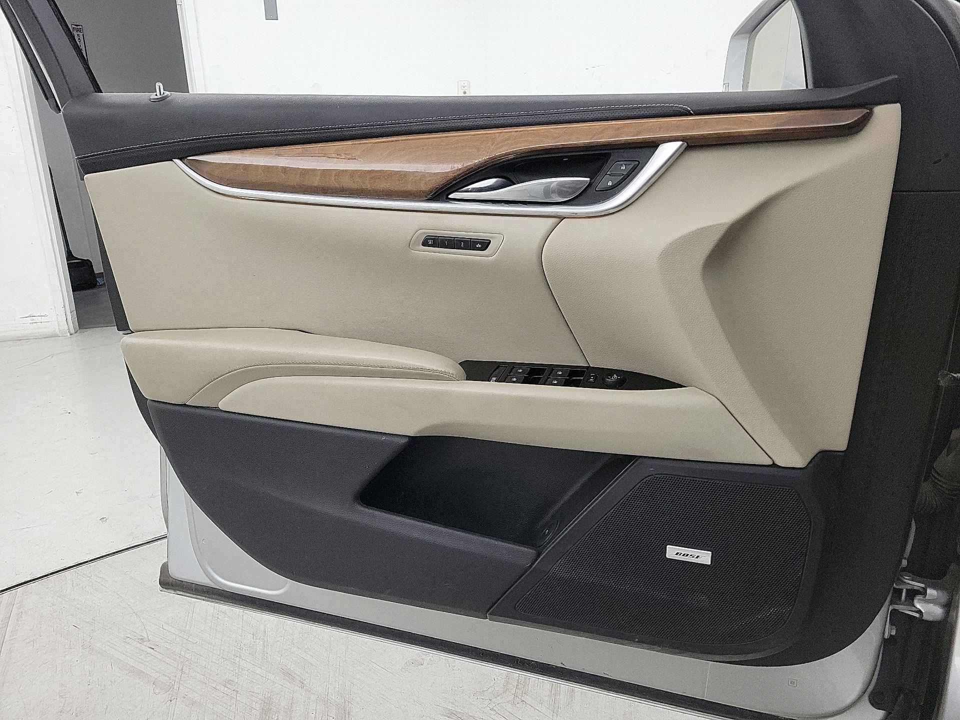 Thumbnail: 2018 Cadillac XTS - 12