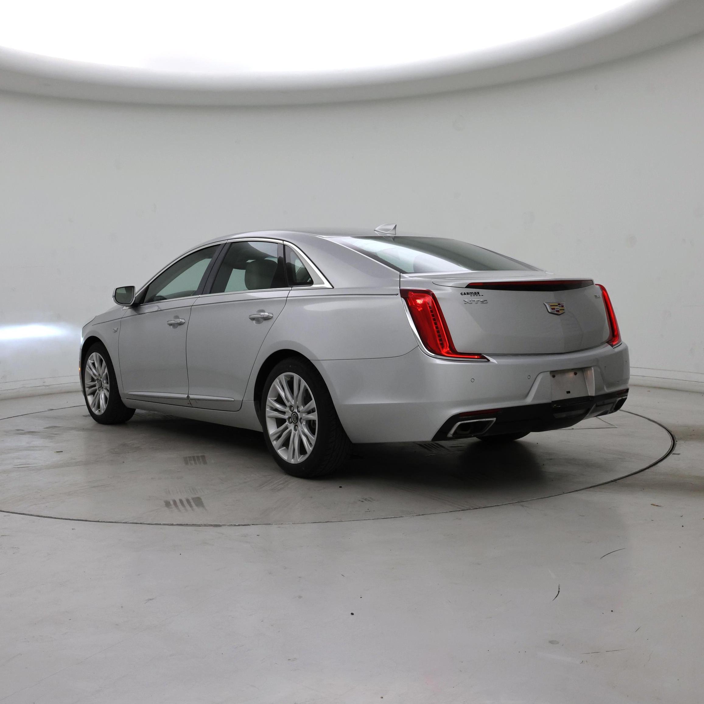 Thumbnail: 2018 Cadillac XTS - 2