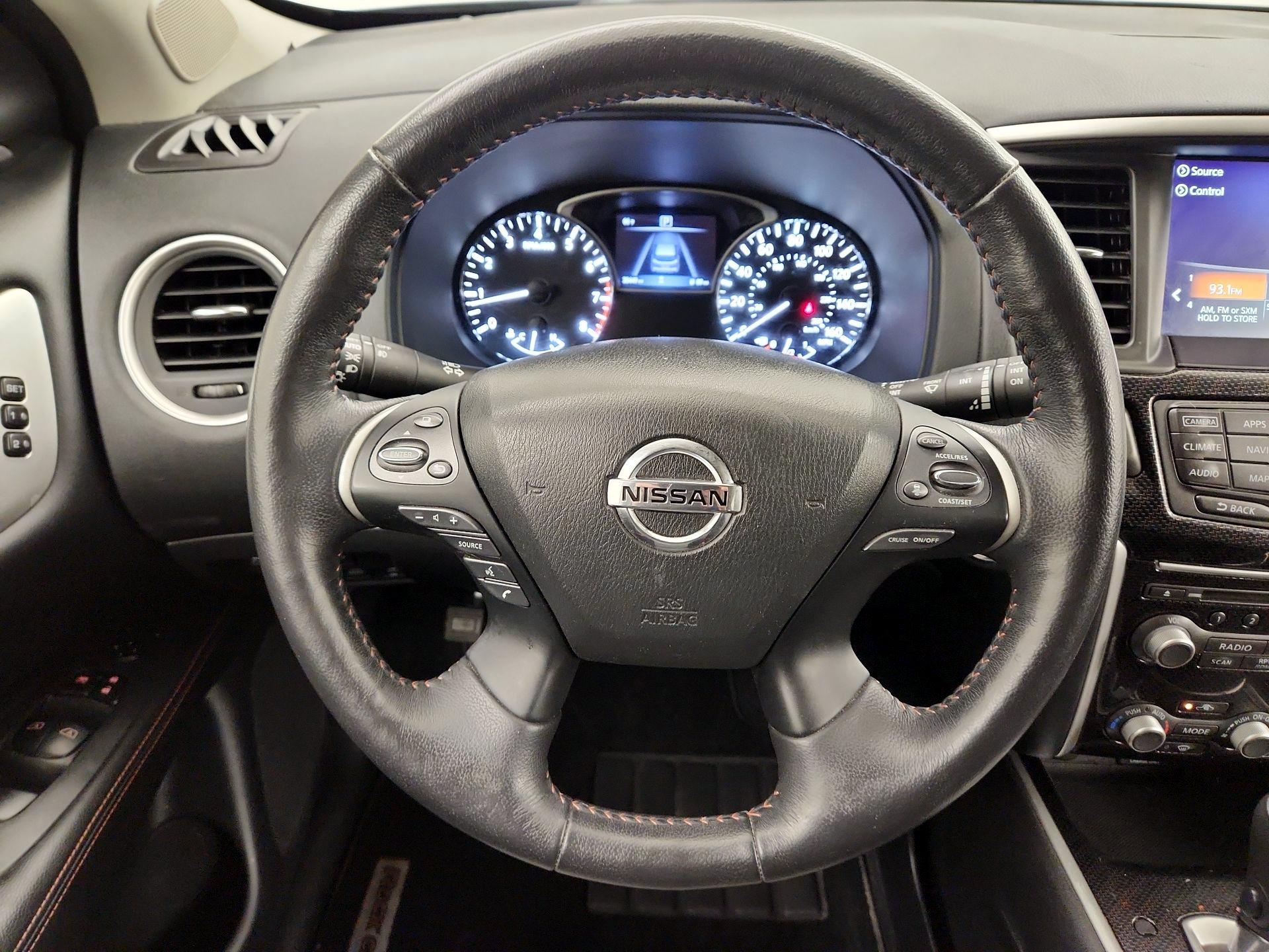 Thumbnail: 2020 Nissan Pathfinder - 10