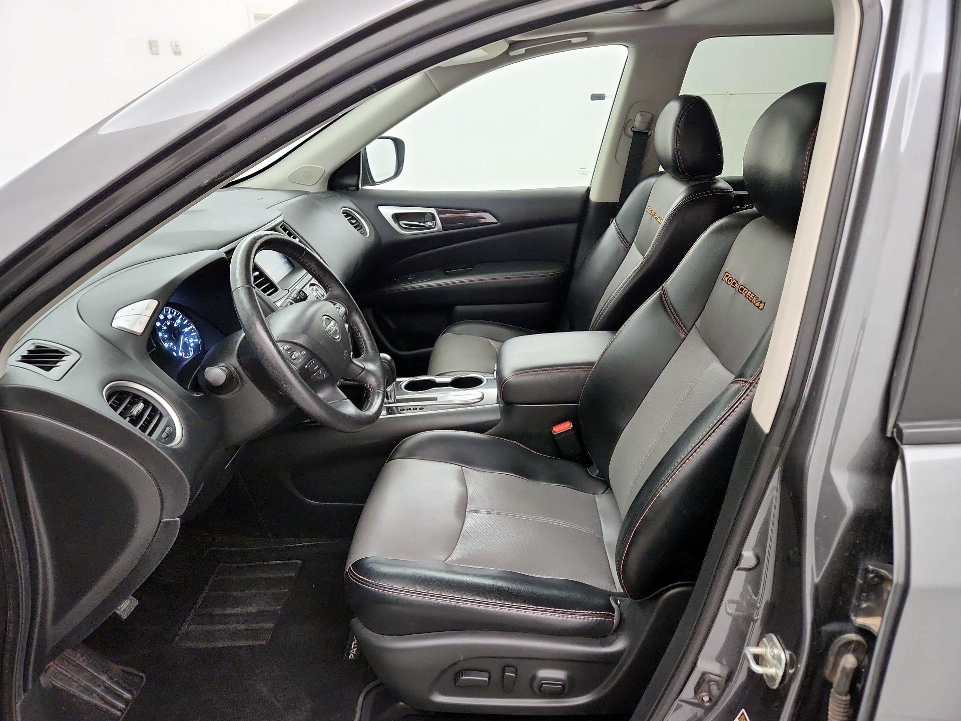 Thumbnail: 2020 Nissan Pathfinder - 11