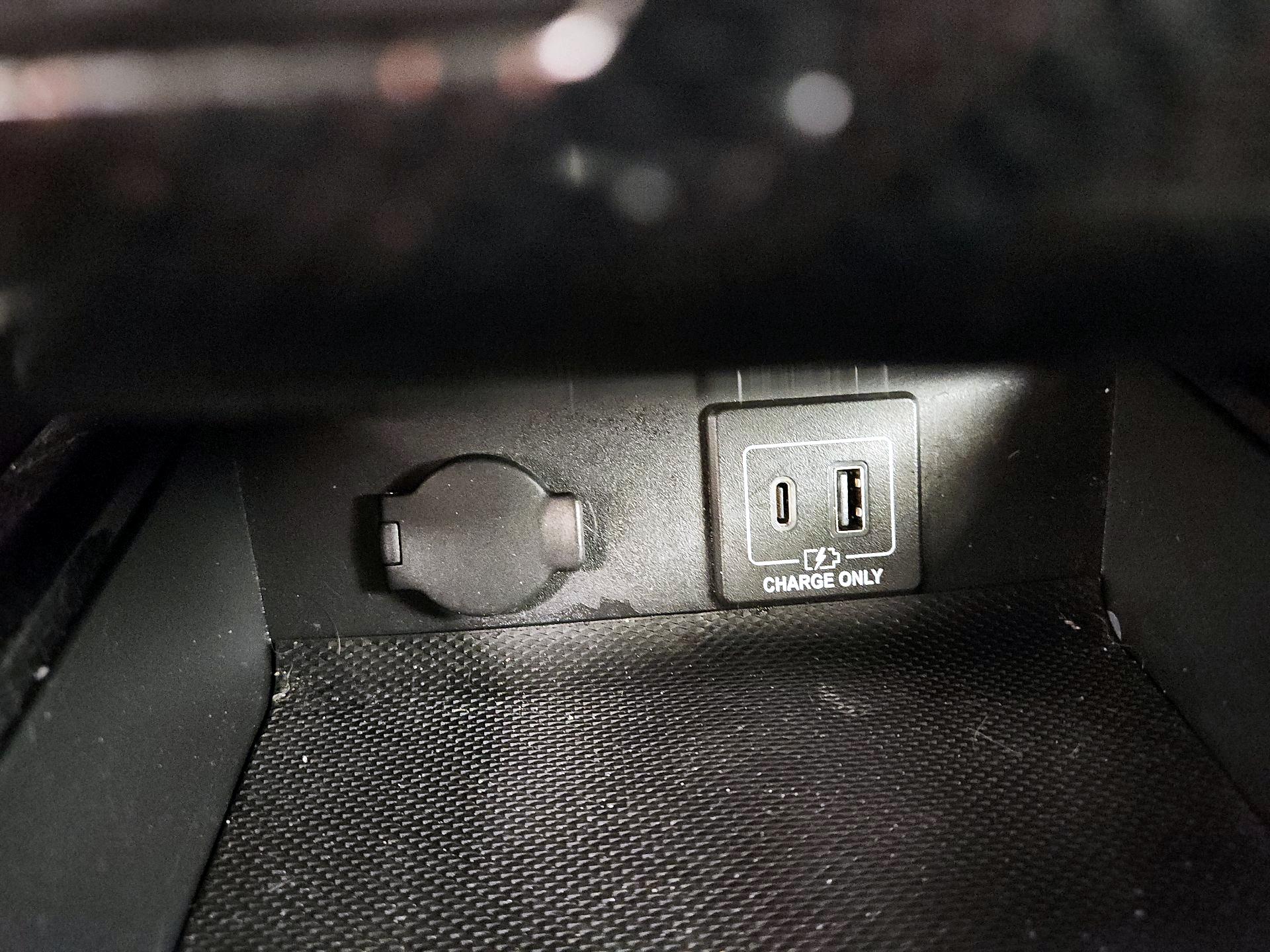 Thumbnail: 2020 Nissan Pathfinder - 19