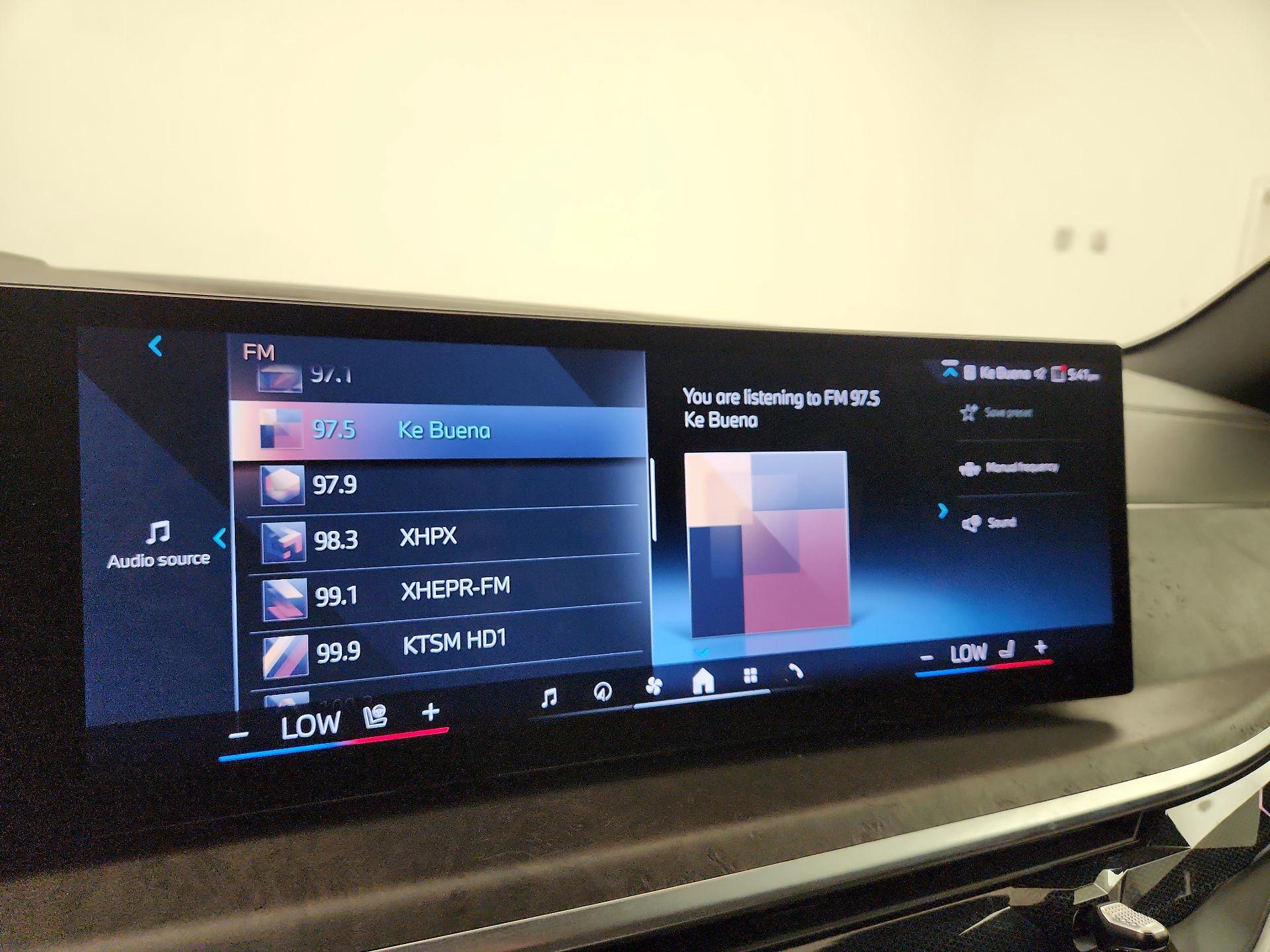 Thumbnail: 2024 BMW X5 - 15