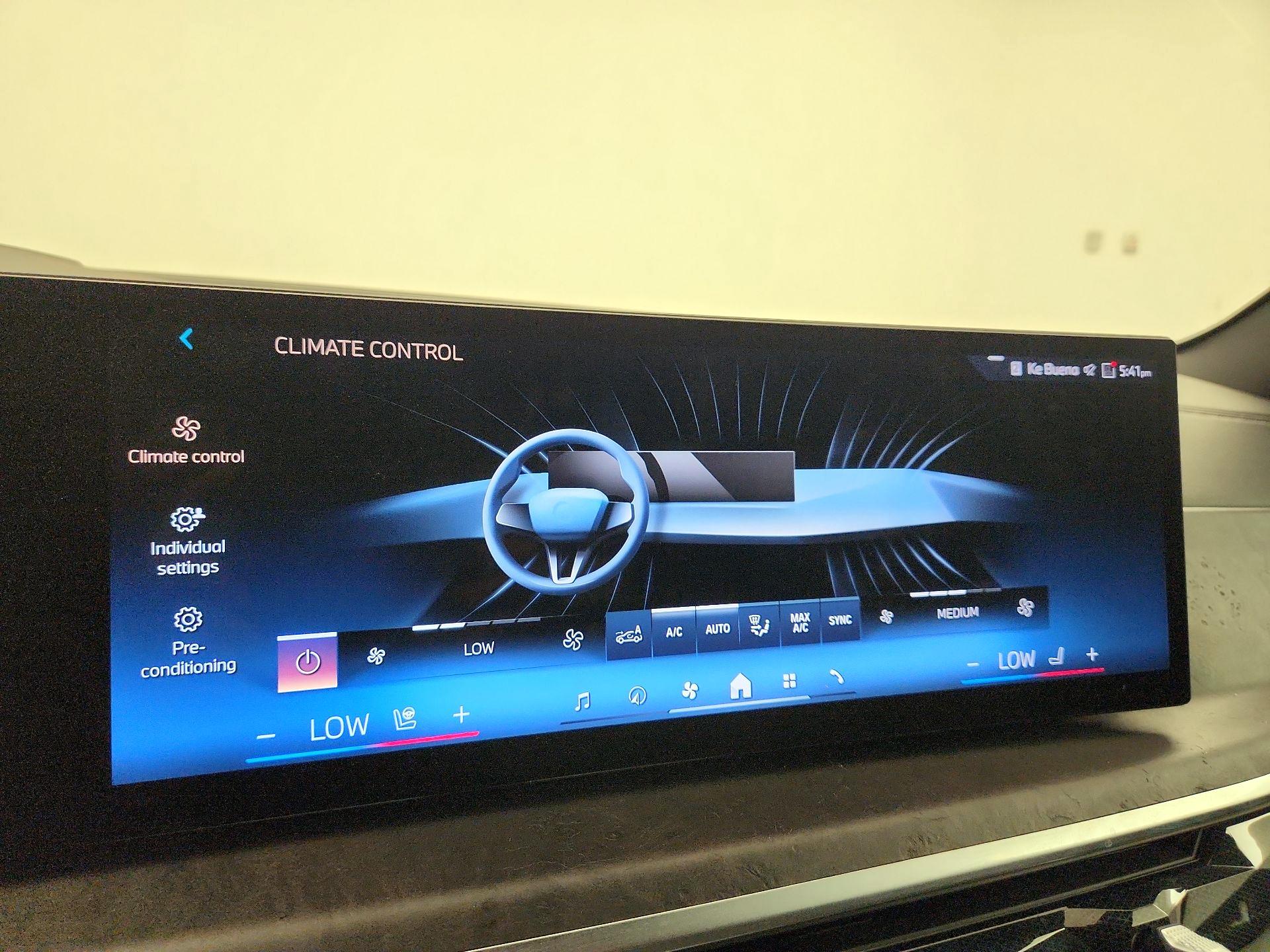 Thumbnail: 2024 BMW X5 - 16