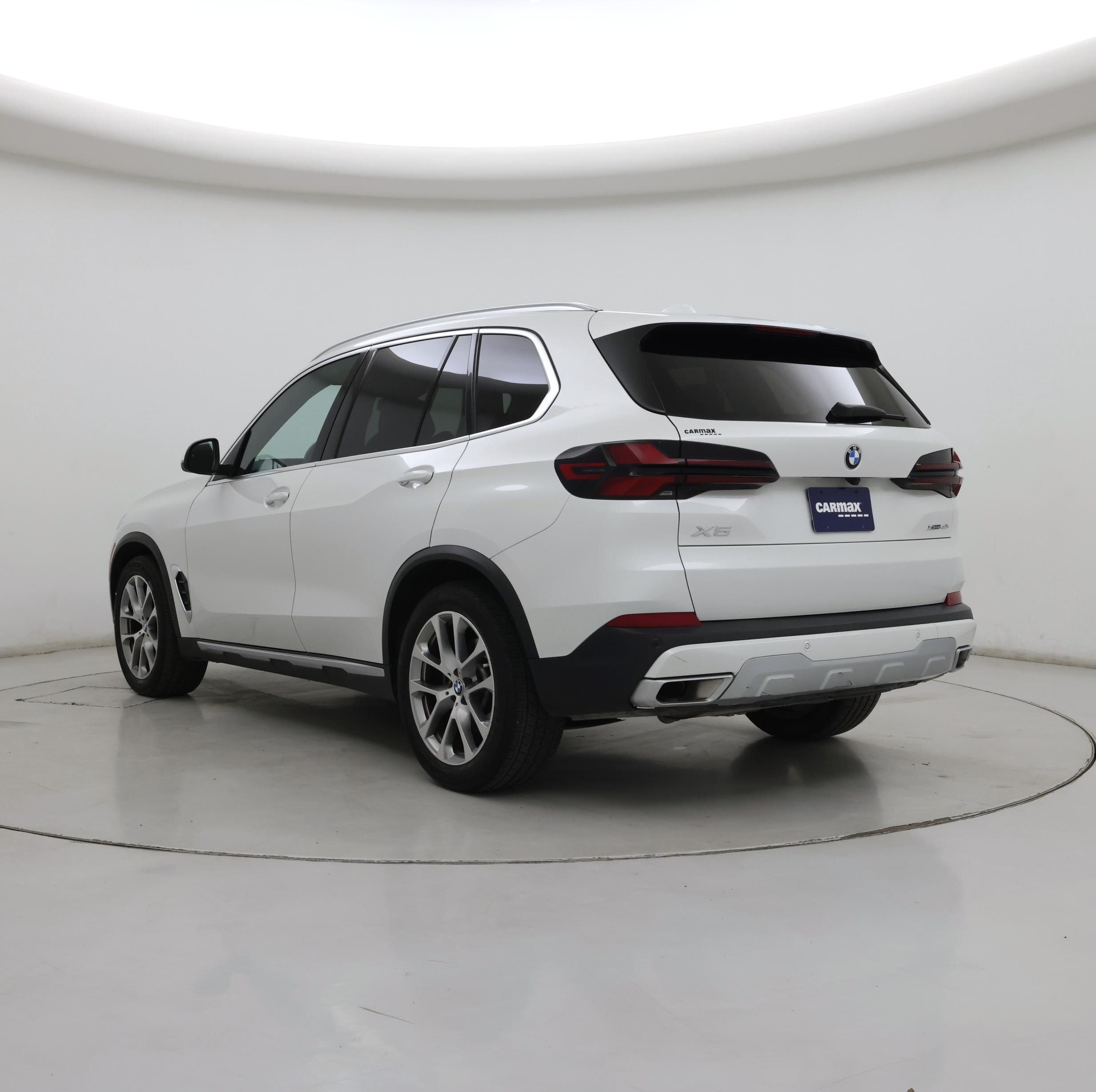 Thumbnail: 2024 BMW X5 - 2