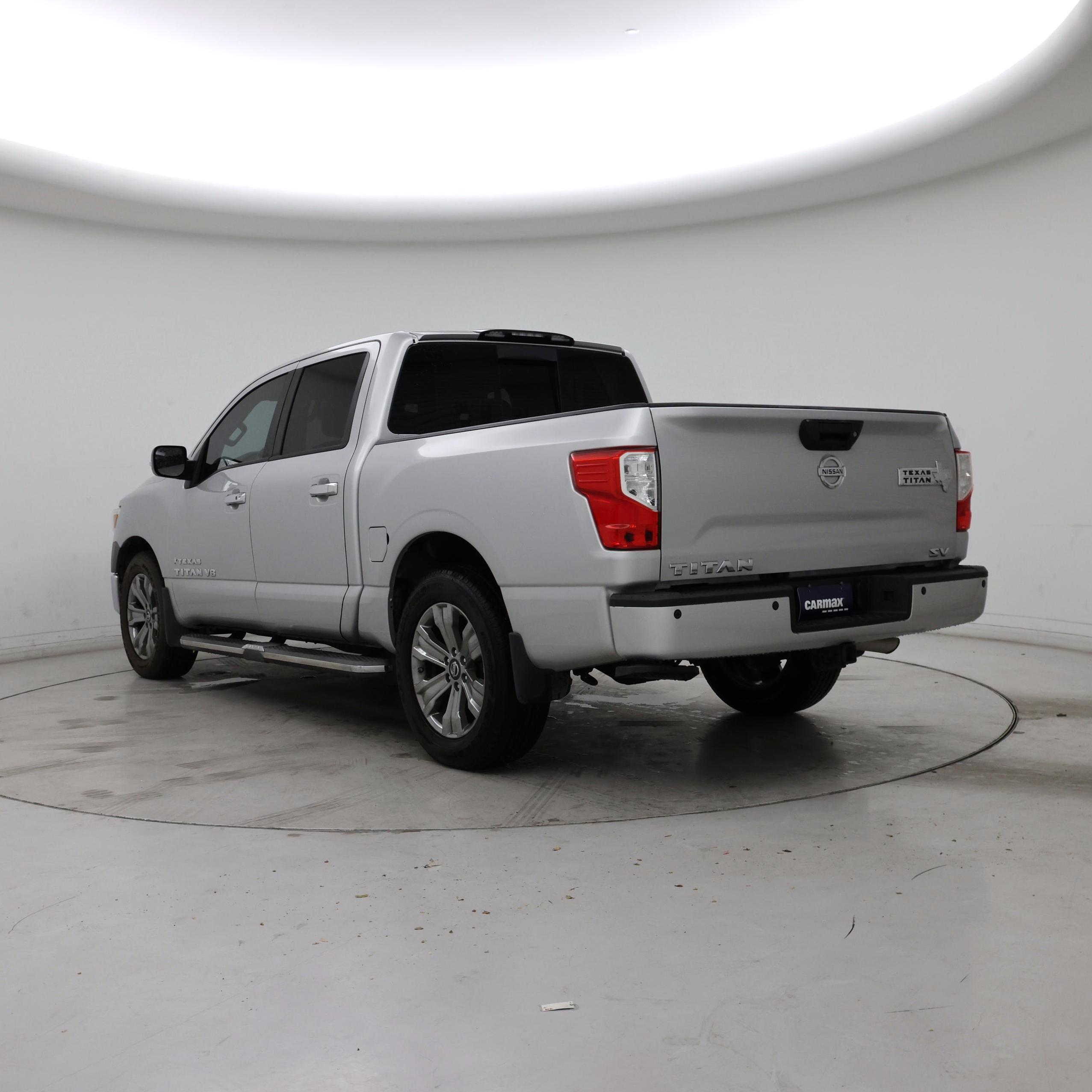 Thumbnail: 2019 Nissan Titan - 2