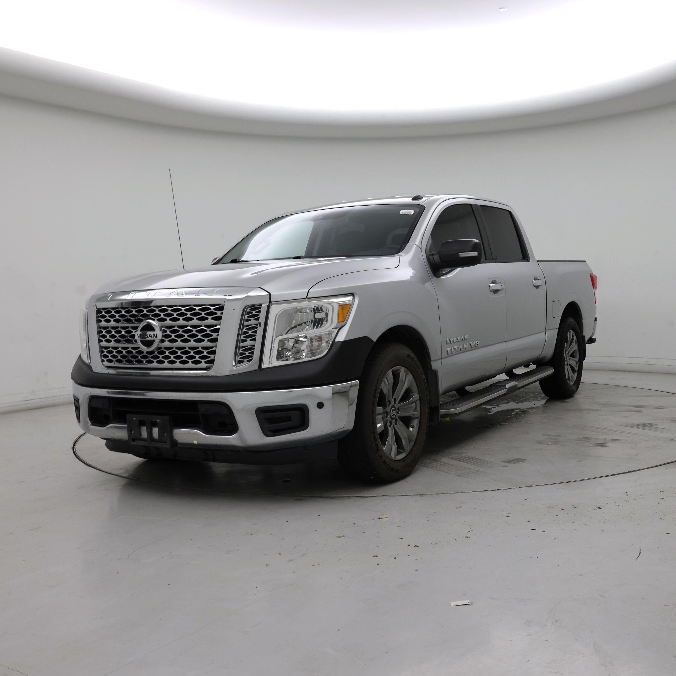Thumbnail: 2019 Nissan Titan - 4