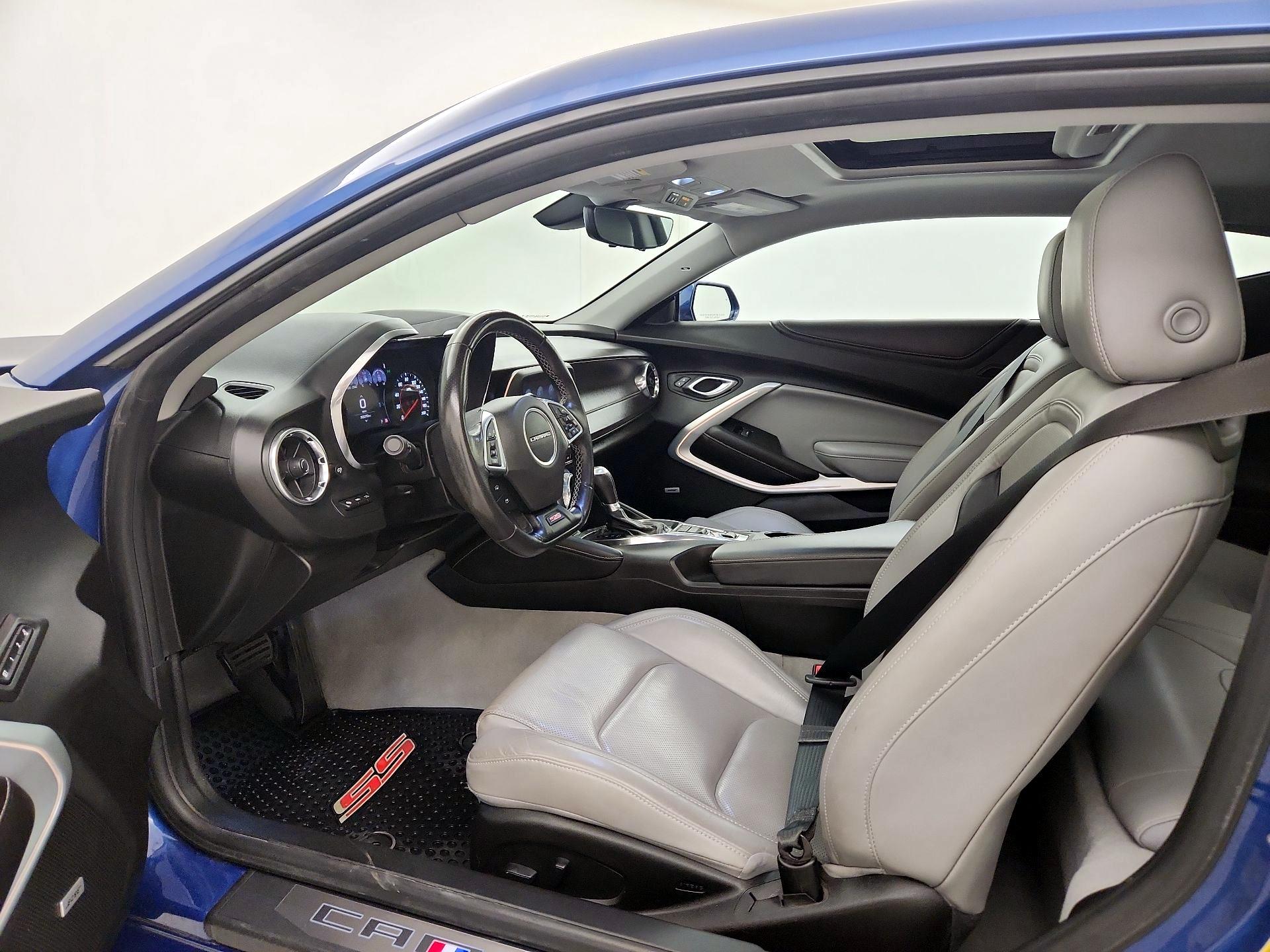 Thumbnail: 2019 Chevrolet Camaro - 11