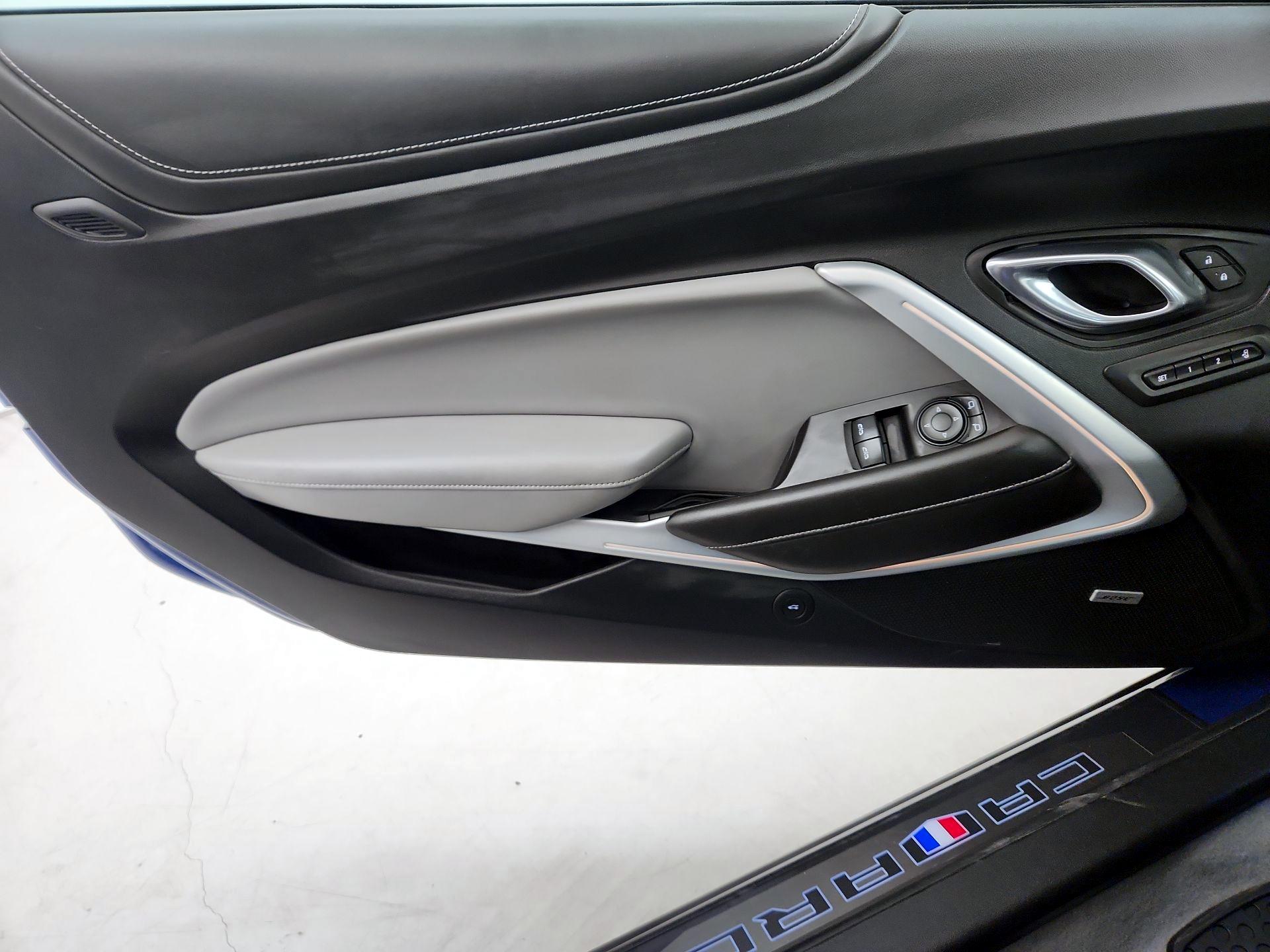 Thumbnail: 2019 Chevrolet Camaro - 12