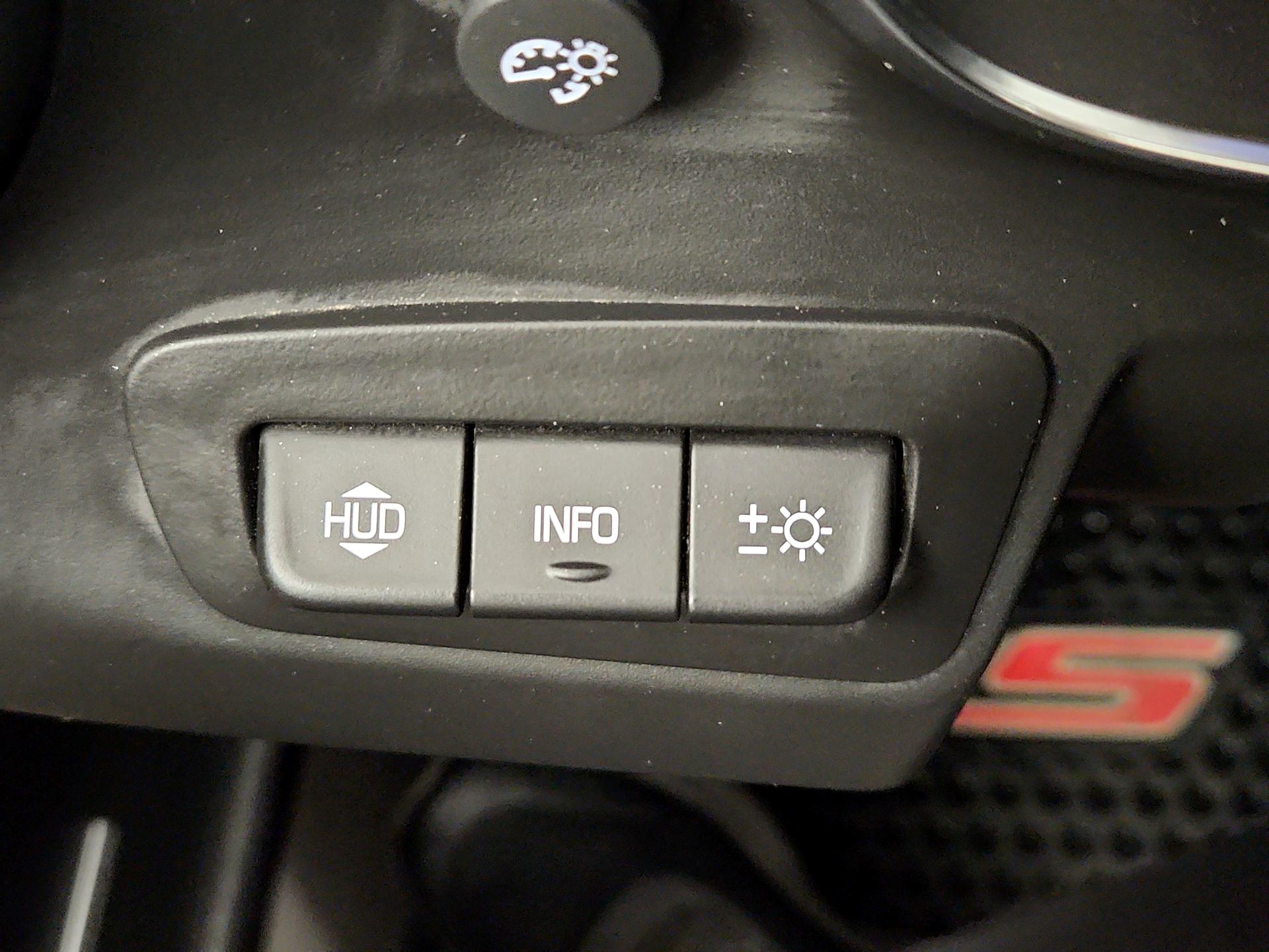 Thumbnail: 2019 Chevrolet Camaro - 13