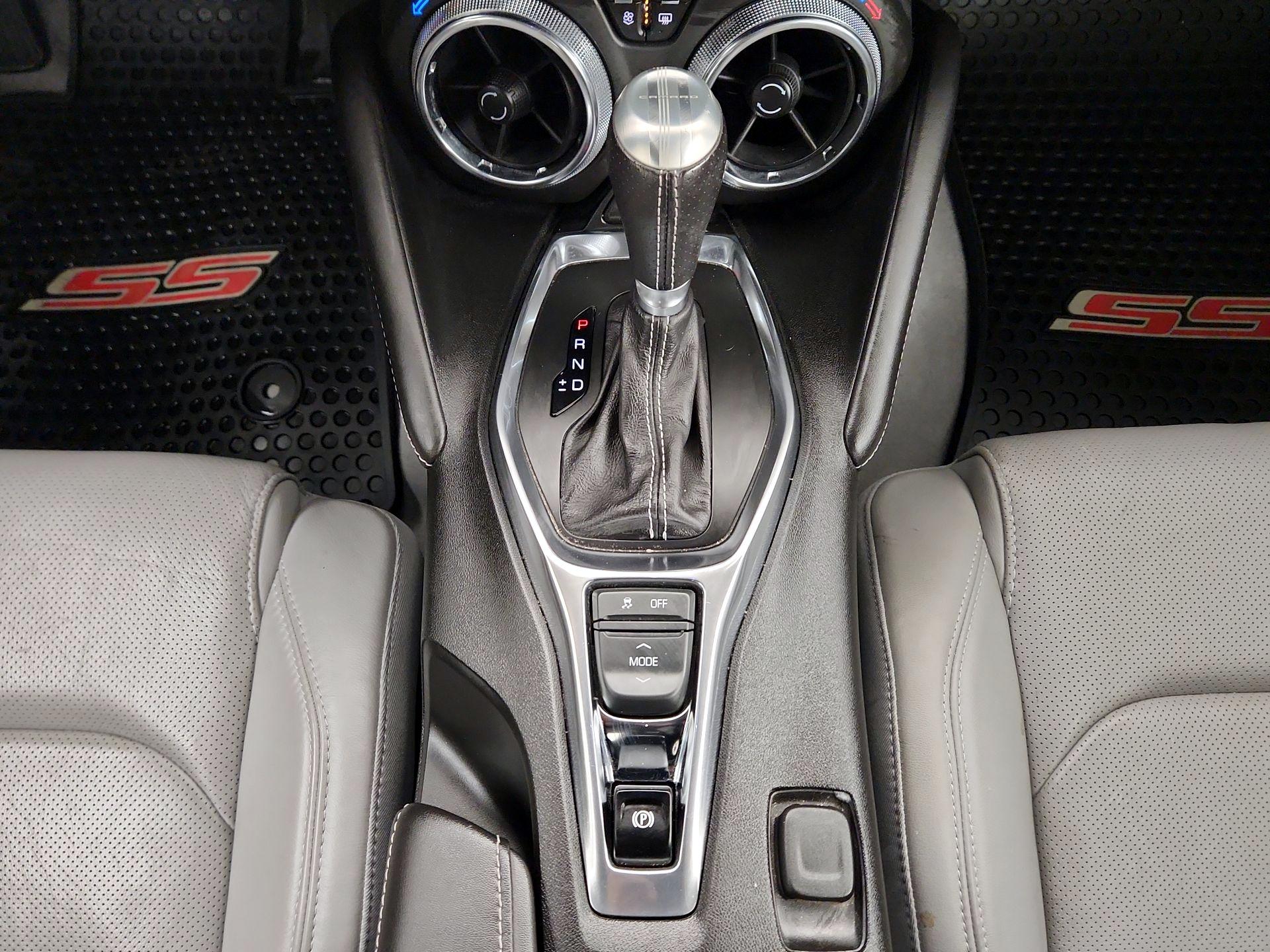 Thumbnail: 2019 Chevrolet Camaro - 18