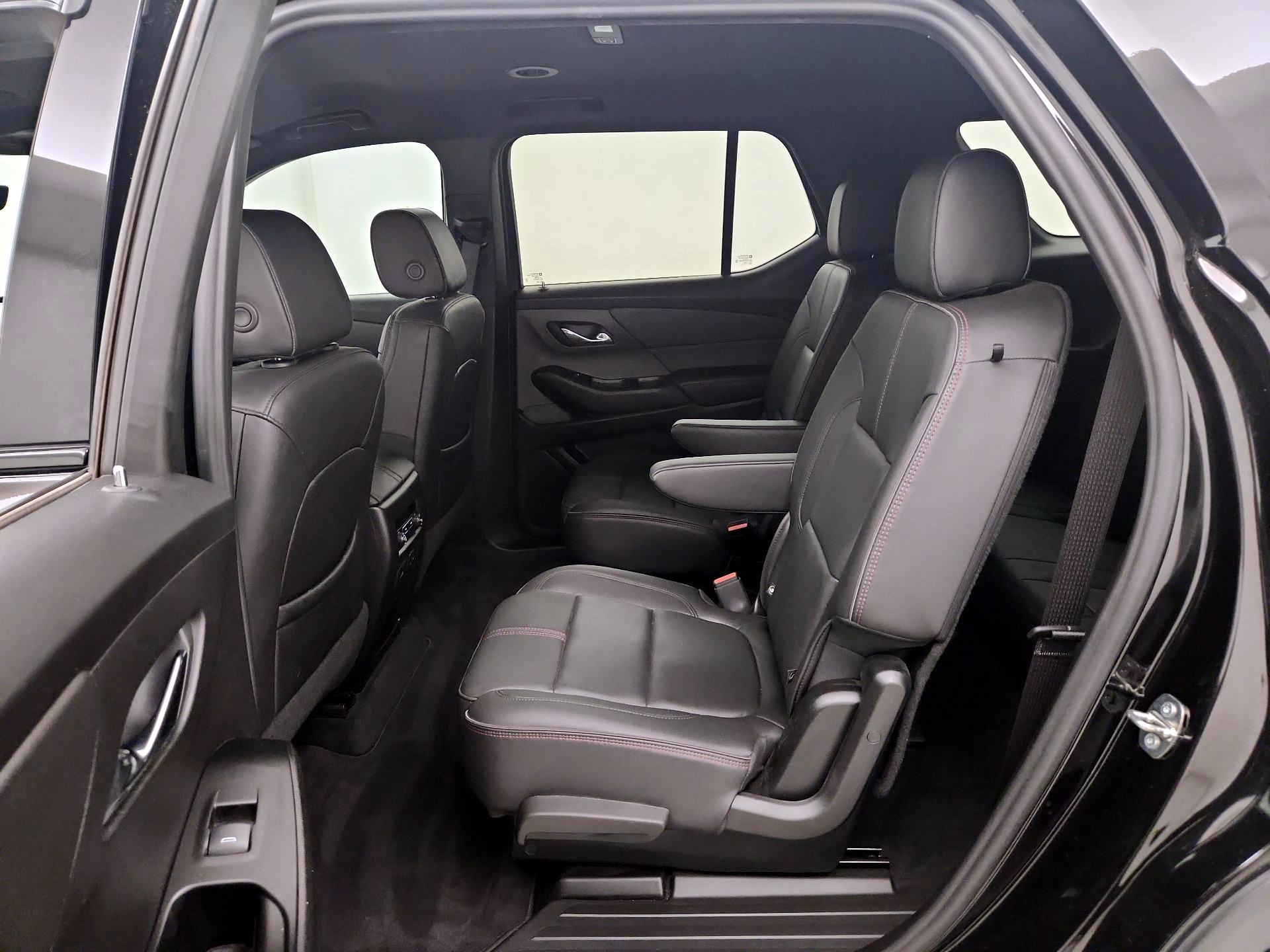 Thumbnail: 2023 Chevrolet Traverse - 19