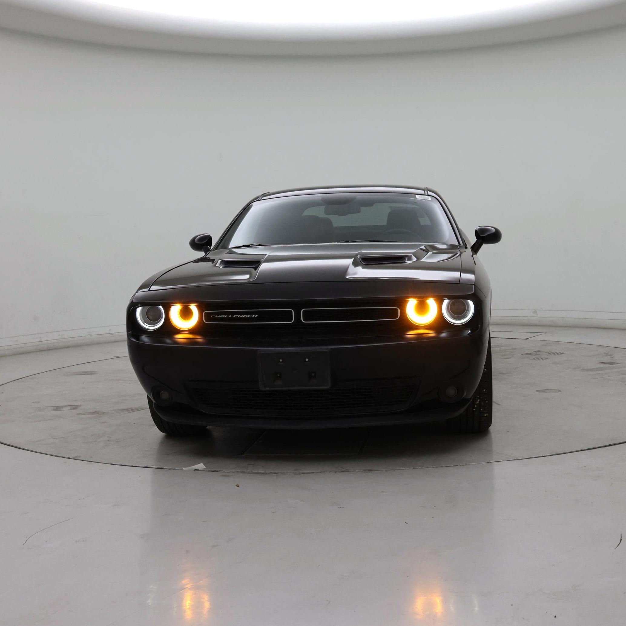 Thumbnail: 2017 Dodge Challenger - 5
