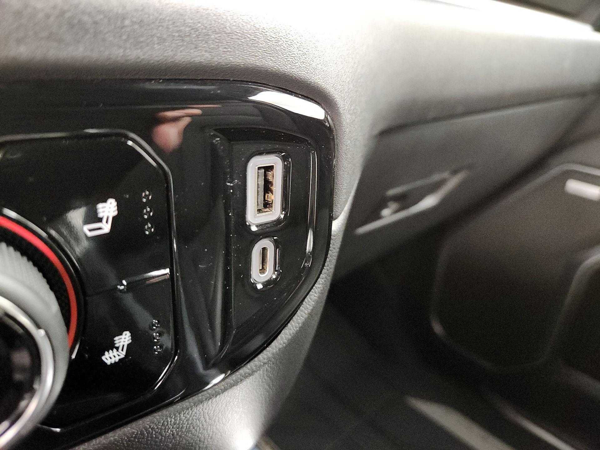 Thumbnail: 2022 Chevrolet Silverado 1500 - 19