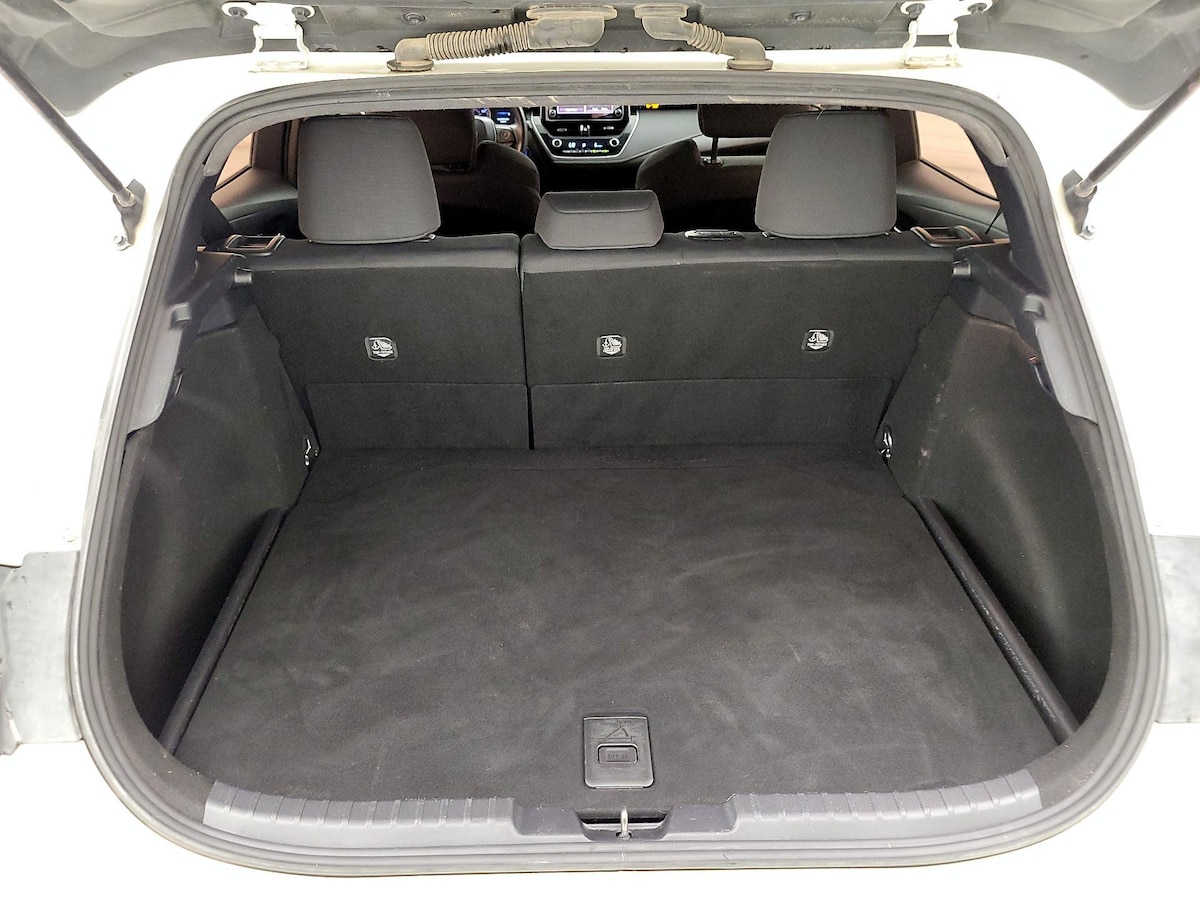 Trunk/Cargo (Seats Up)
