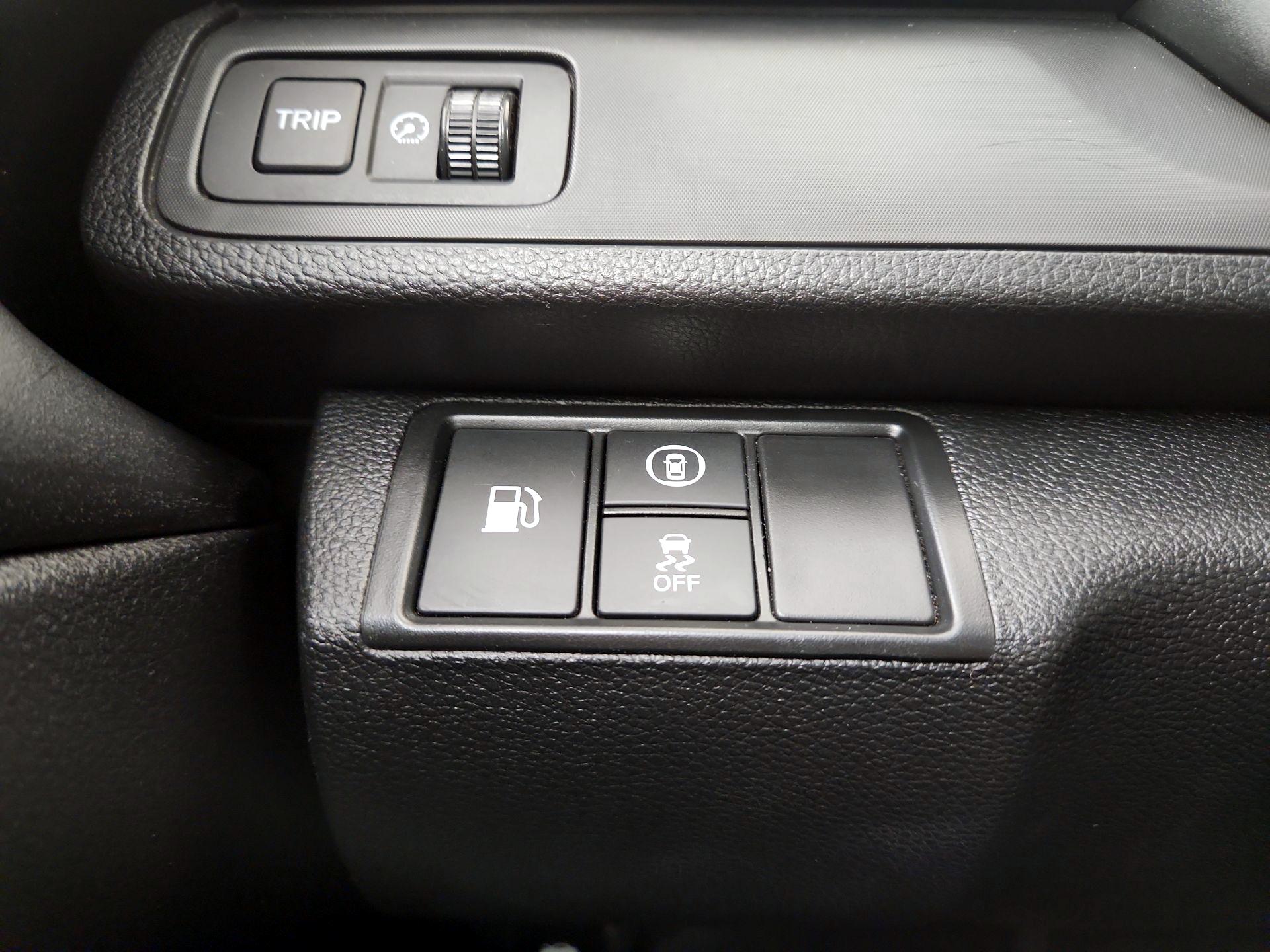 Thumbnail: 2021 Honda Insight - 13