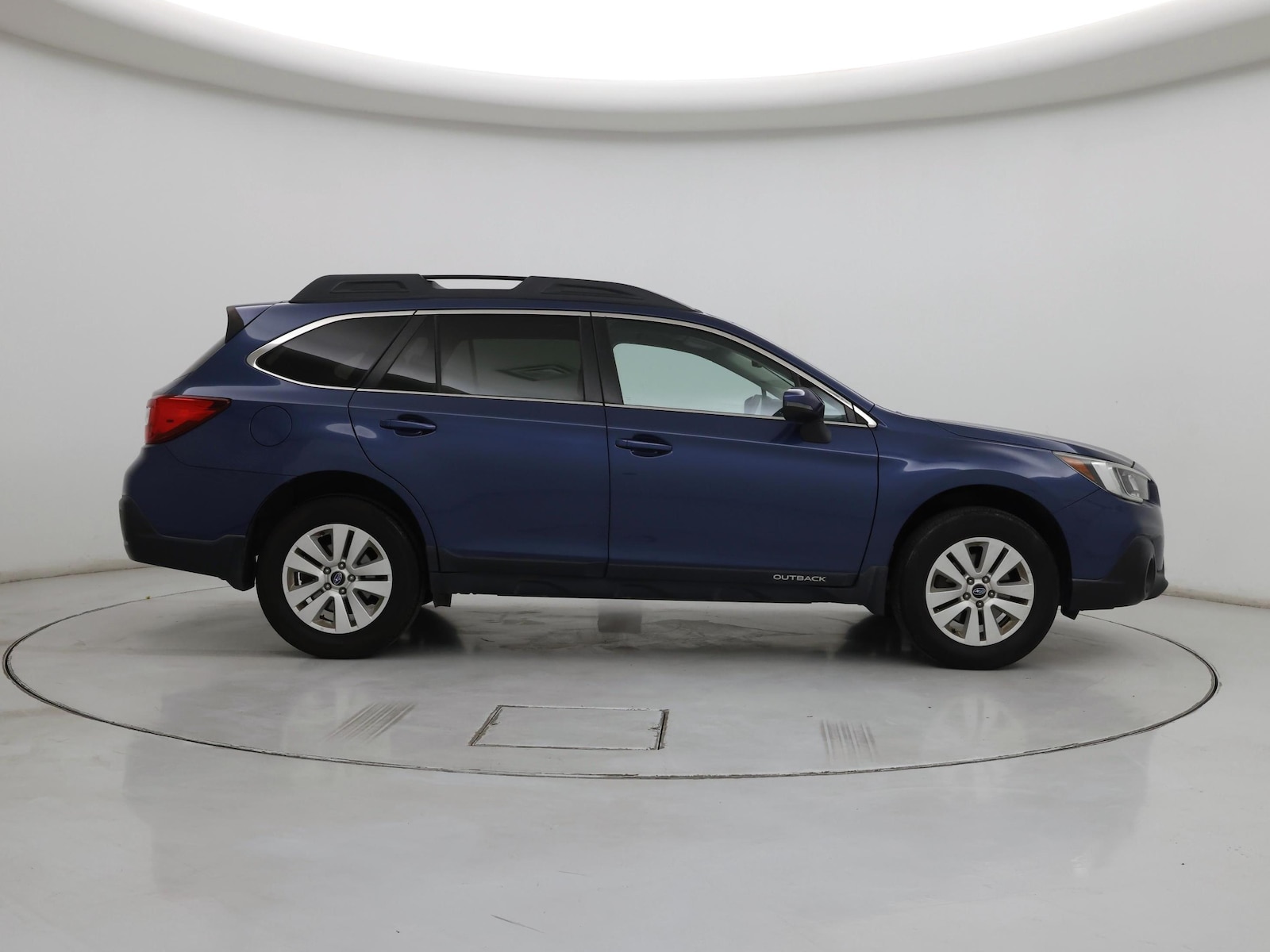 2019 Subaru Outback Premium - Photo 8