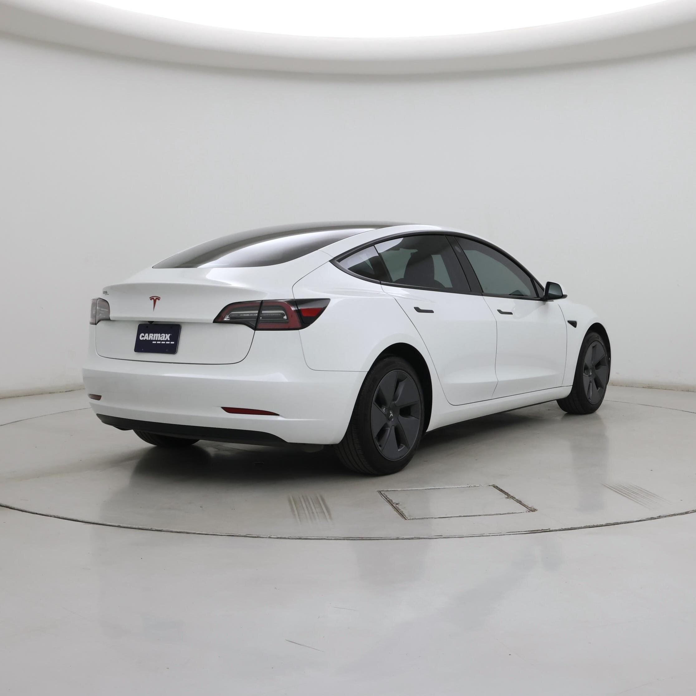 Thumbnail: 2023 Tesla Model 3 - 8