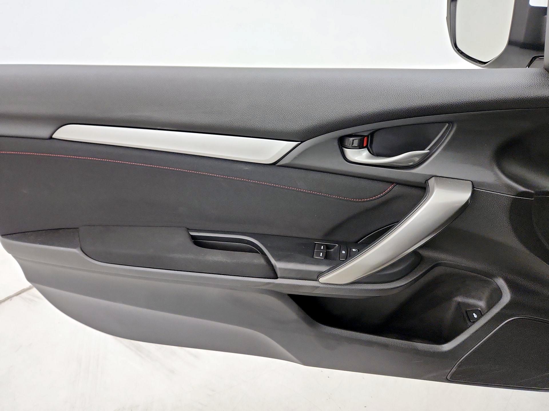 Thumbnail: 2017 Honda Civic - 12