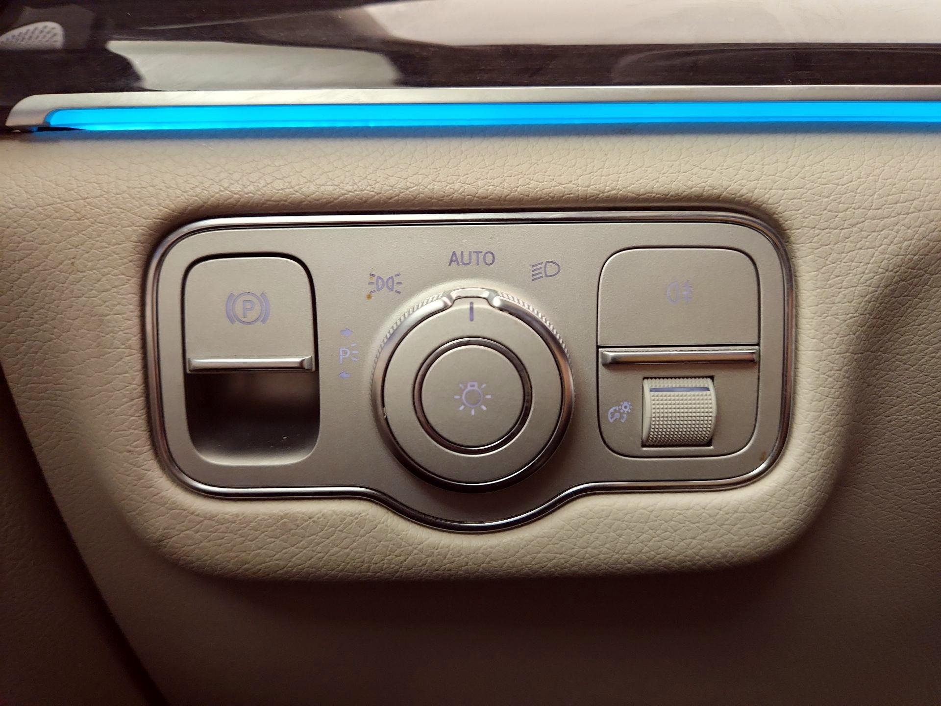 Thumbnail: 2020 Mercedes-Benz GLE - 13