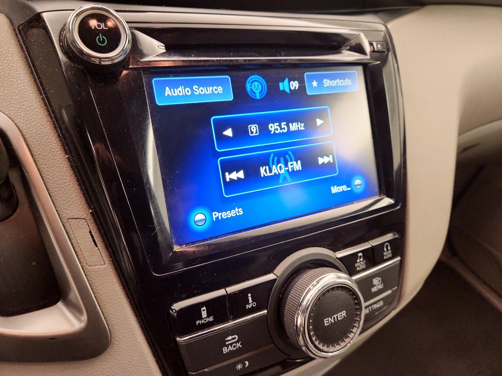 Thumbnail: 2015 Honda Odyssey - 15