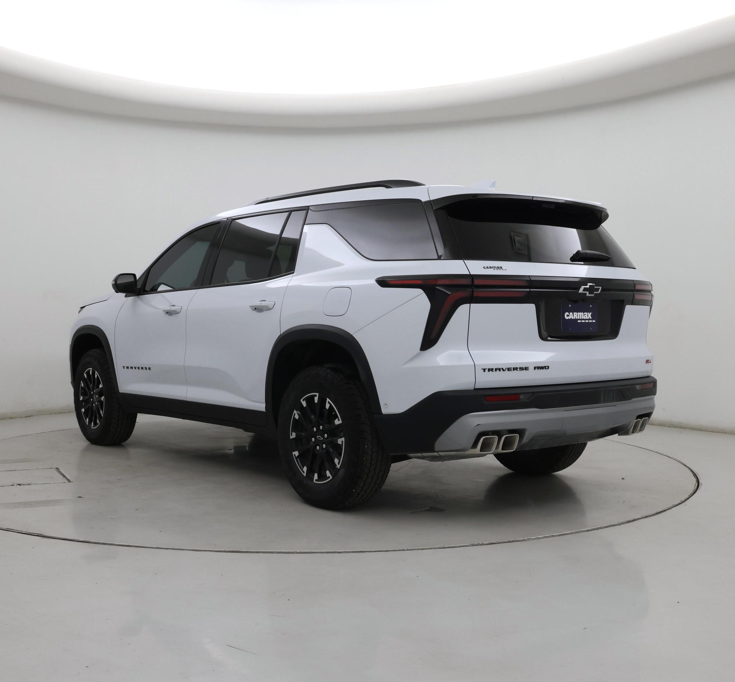 Thumbnail: 2026 Chevrolet Traverse - 2