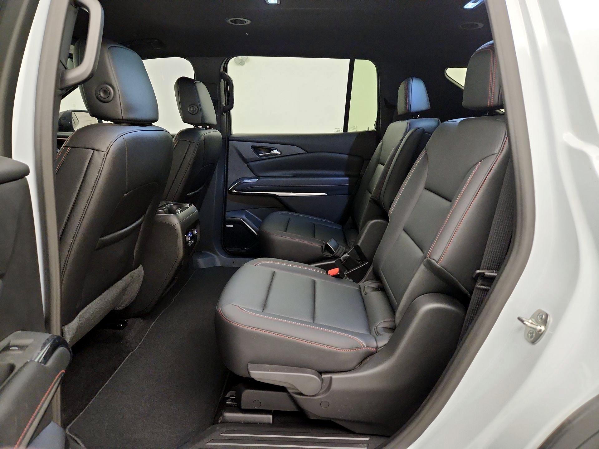 Thumbnail: 2026 Chevrolet Traverse - 20