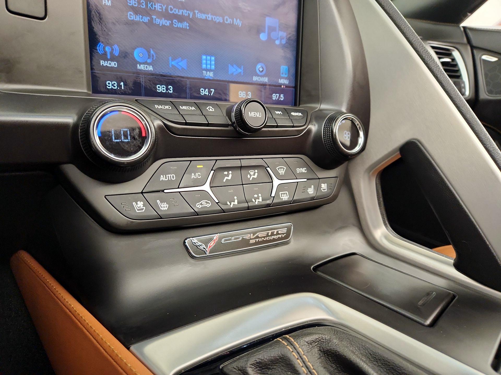 Thumbnail: 2017 Chevrolet Corvette - 17