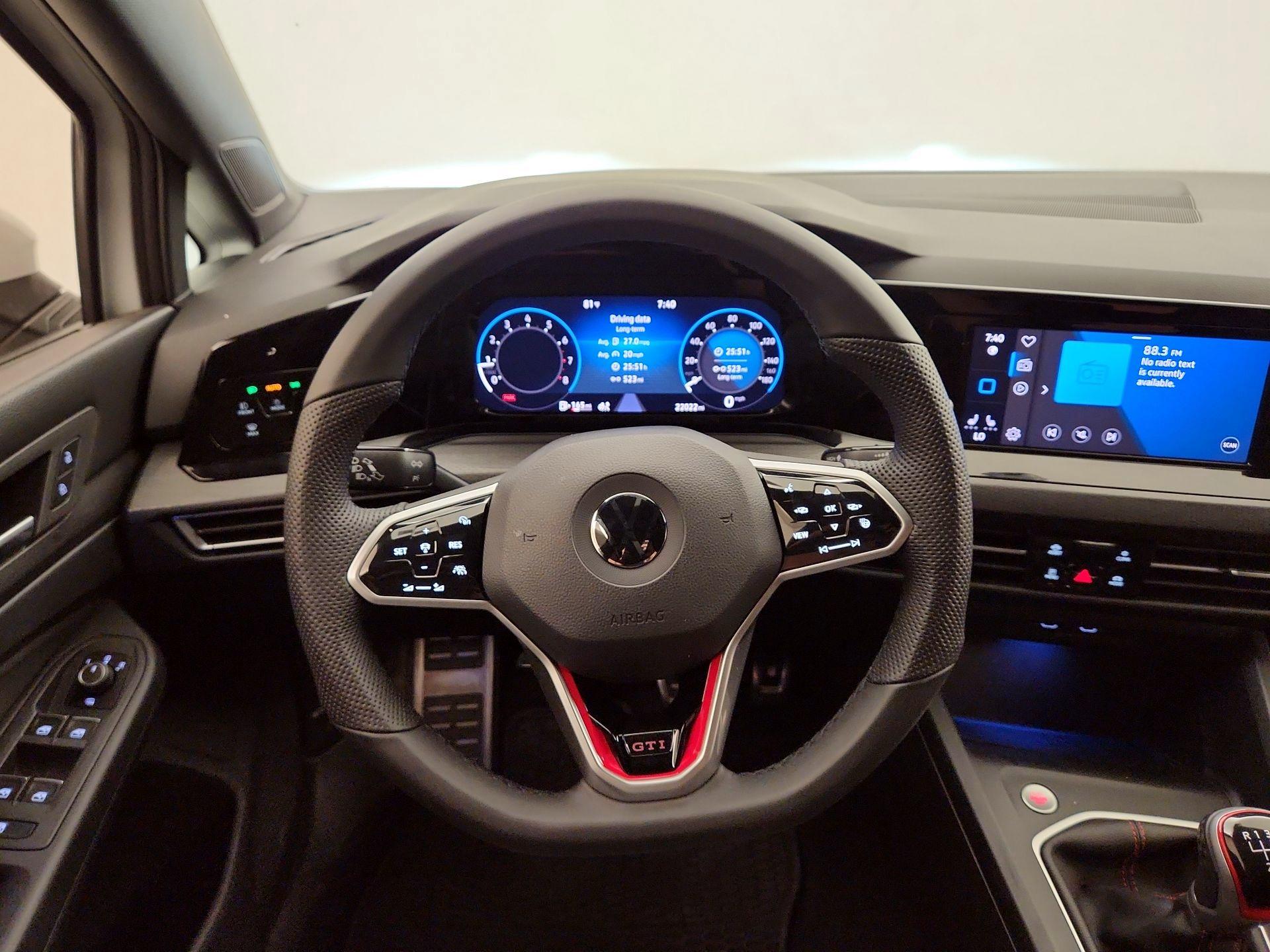 Thumbnail: 2022 Volkswagen Golf - 10