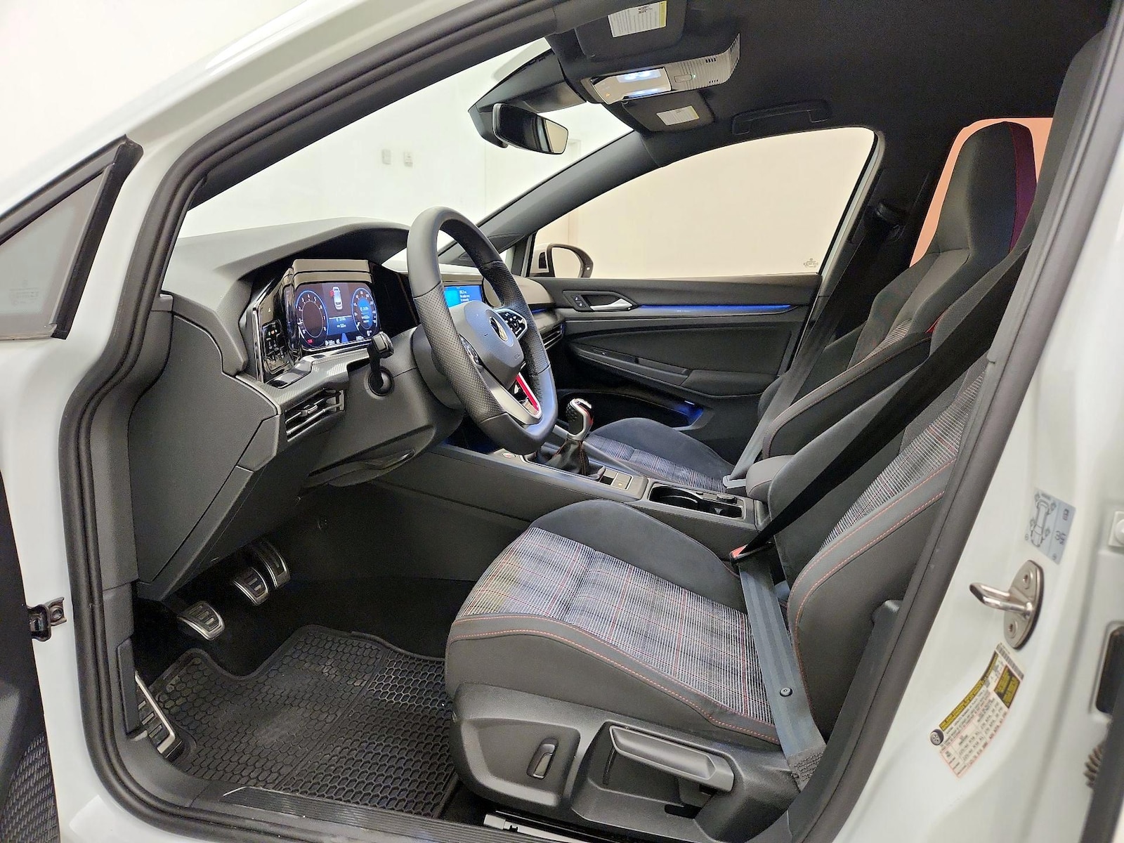 2022 Volkswagen Golf GTI S - Photo 12