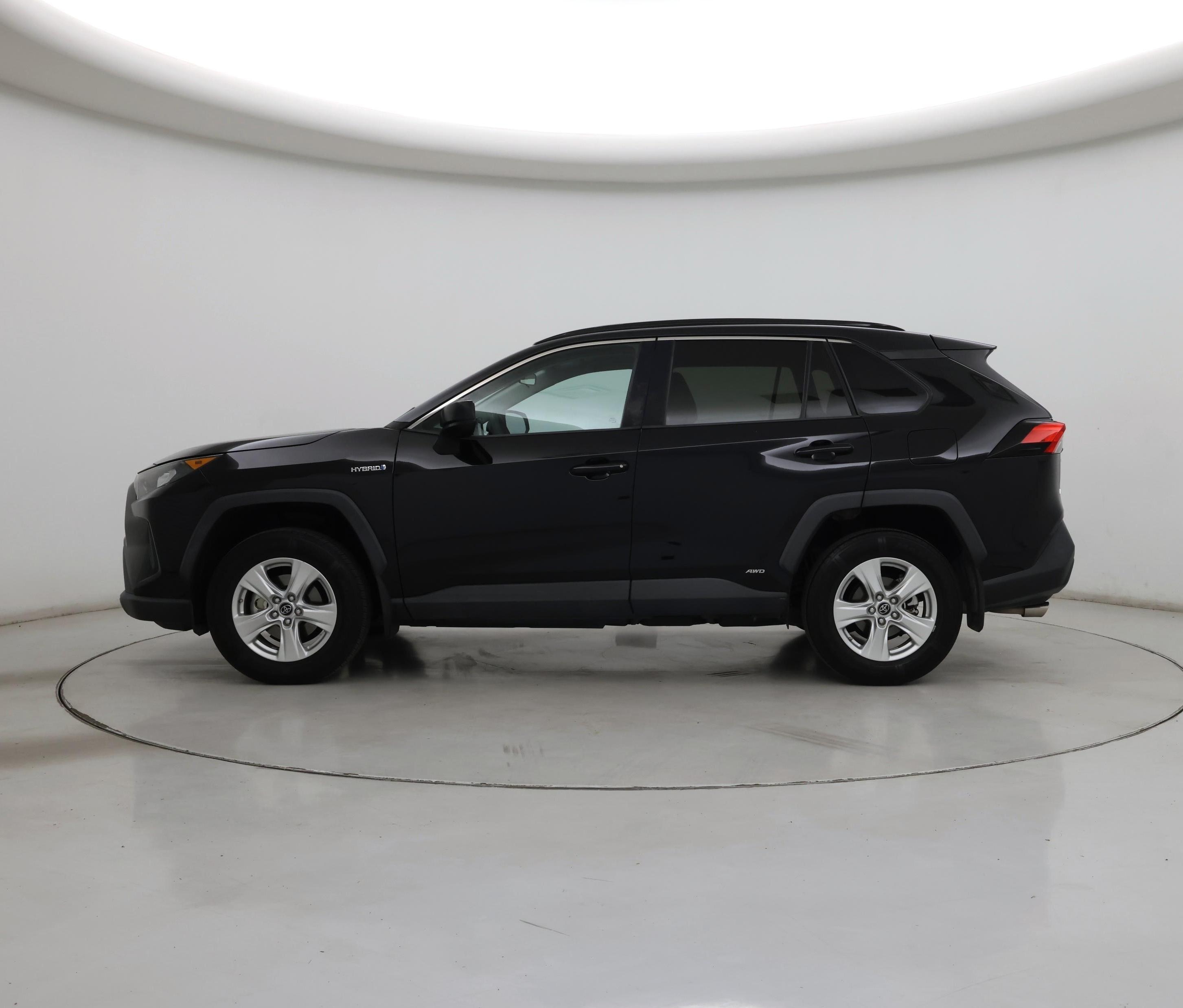 Thumbnail: 2020 Toyota RAV4 - 3