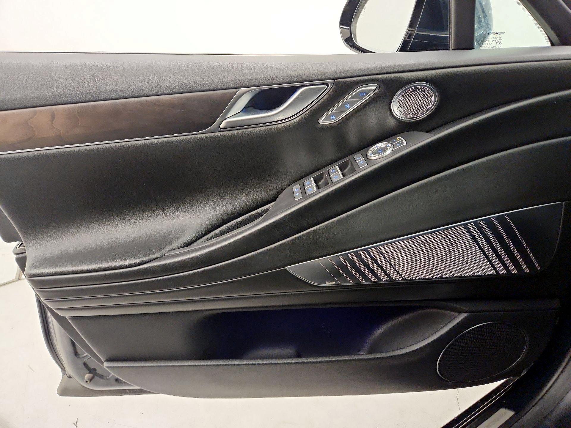 Thumbnail: 2021 Genesis G80 - 12