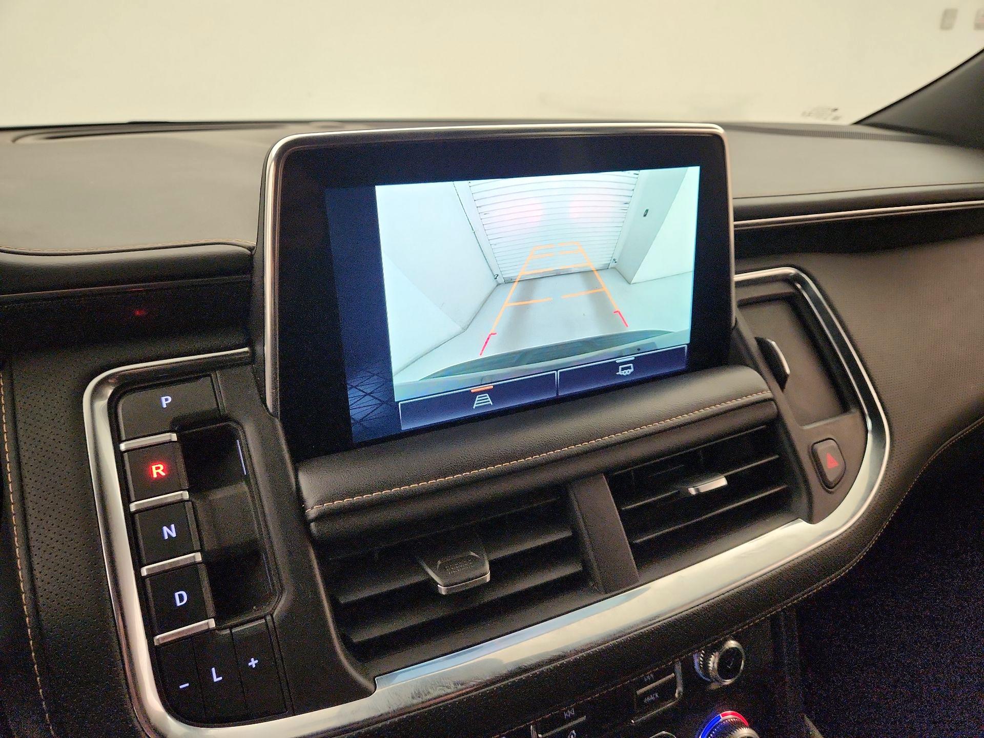 Thumbnail: 2023 GMC Yukon XL - 14