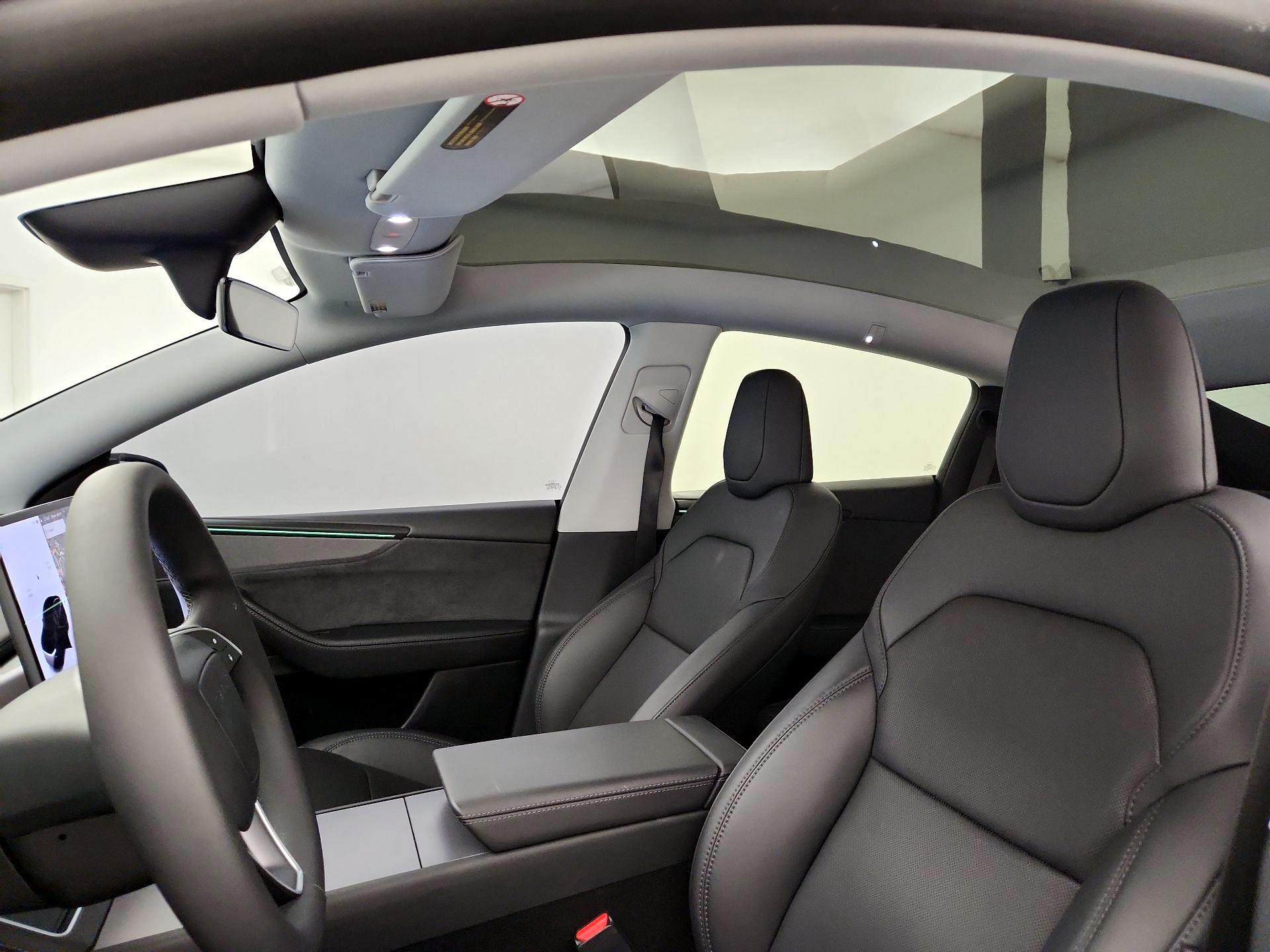 Thumbnail: 2026 Tesla Model Y - 19
