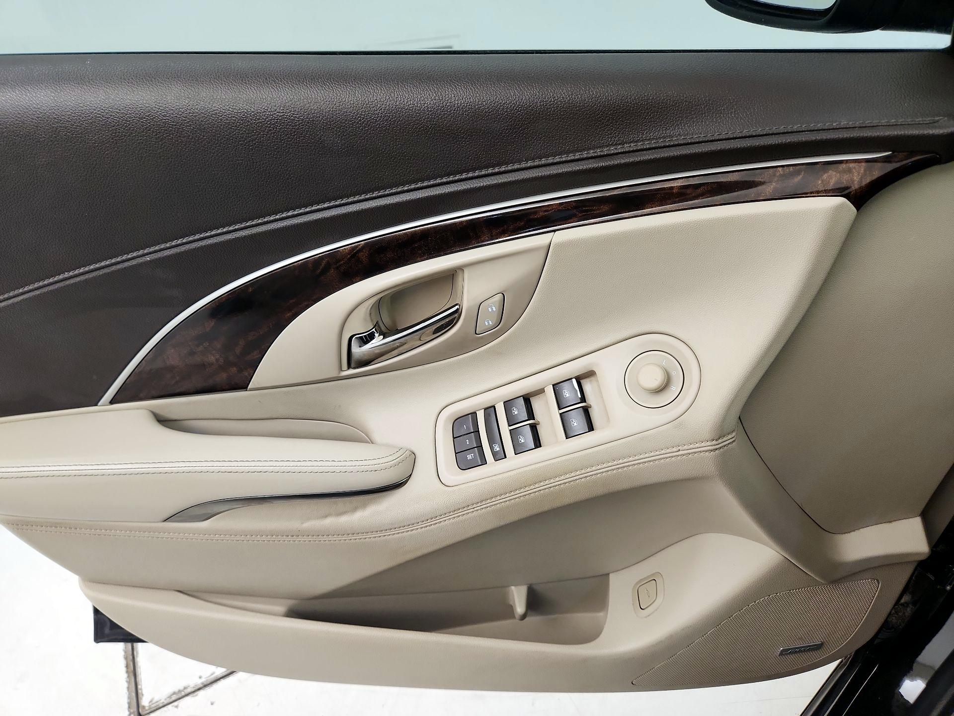 Thumbnail: 2016 Buick LaCrosse - 12