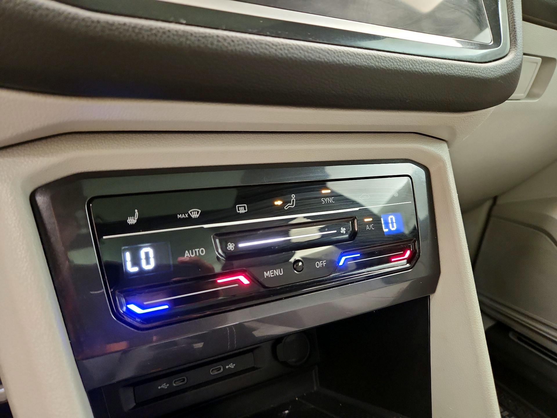 Thumbnail: 2022 Volkswagen Tiguan - 16