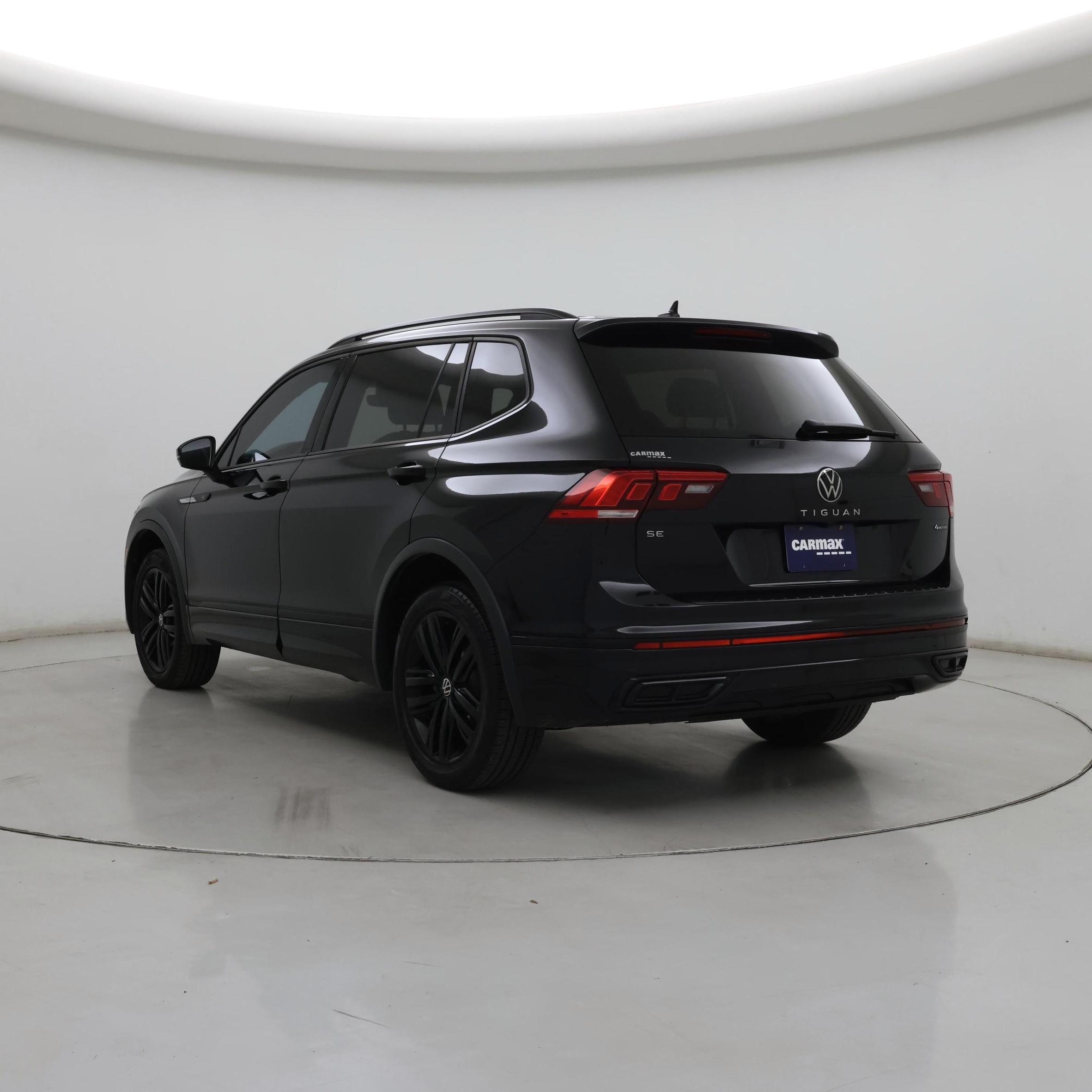 Thumbnail: 2022 Volkswagen Tiguan - 2