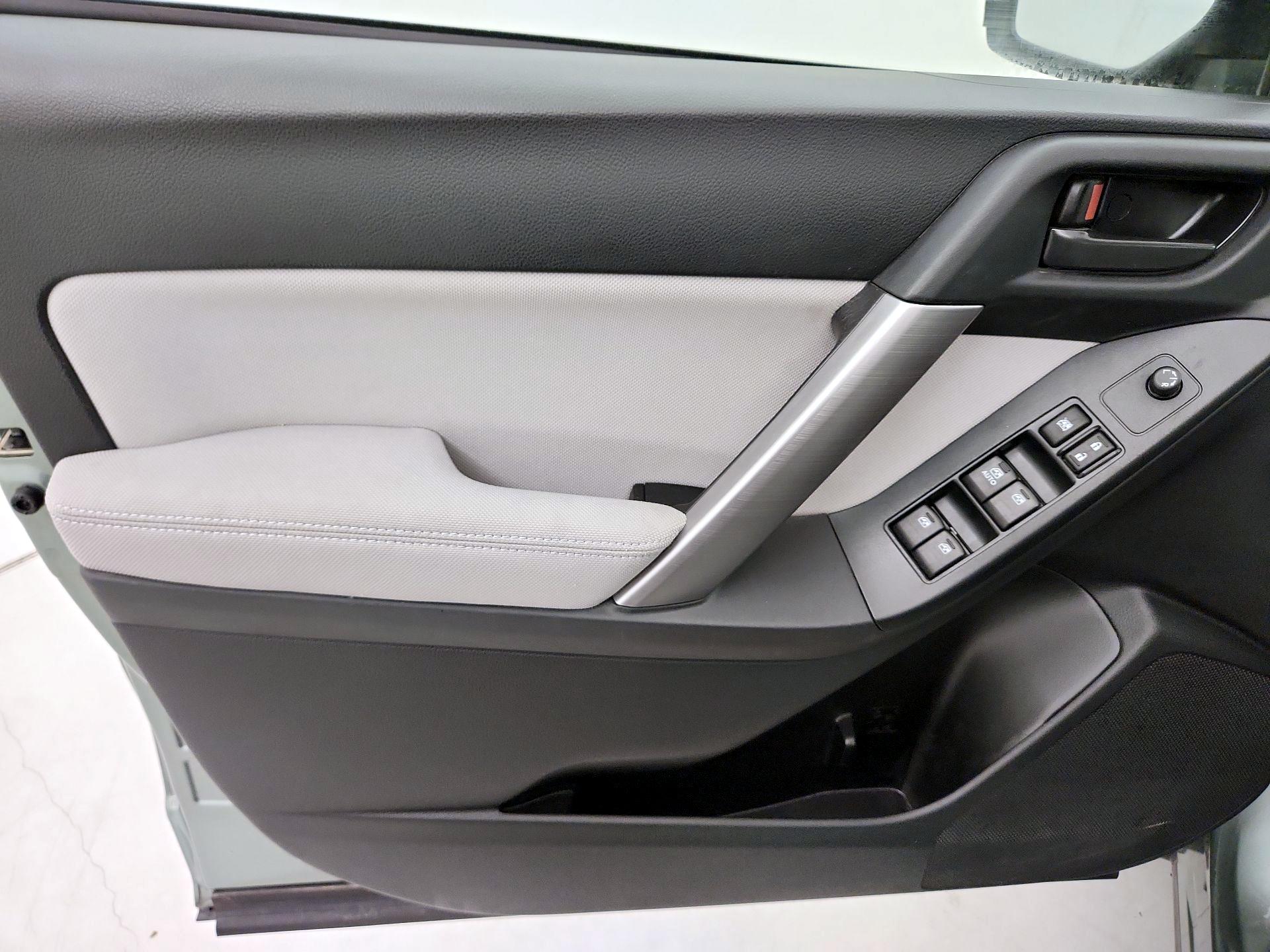 Thumbnail: 2014 Subaru Forester - 12