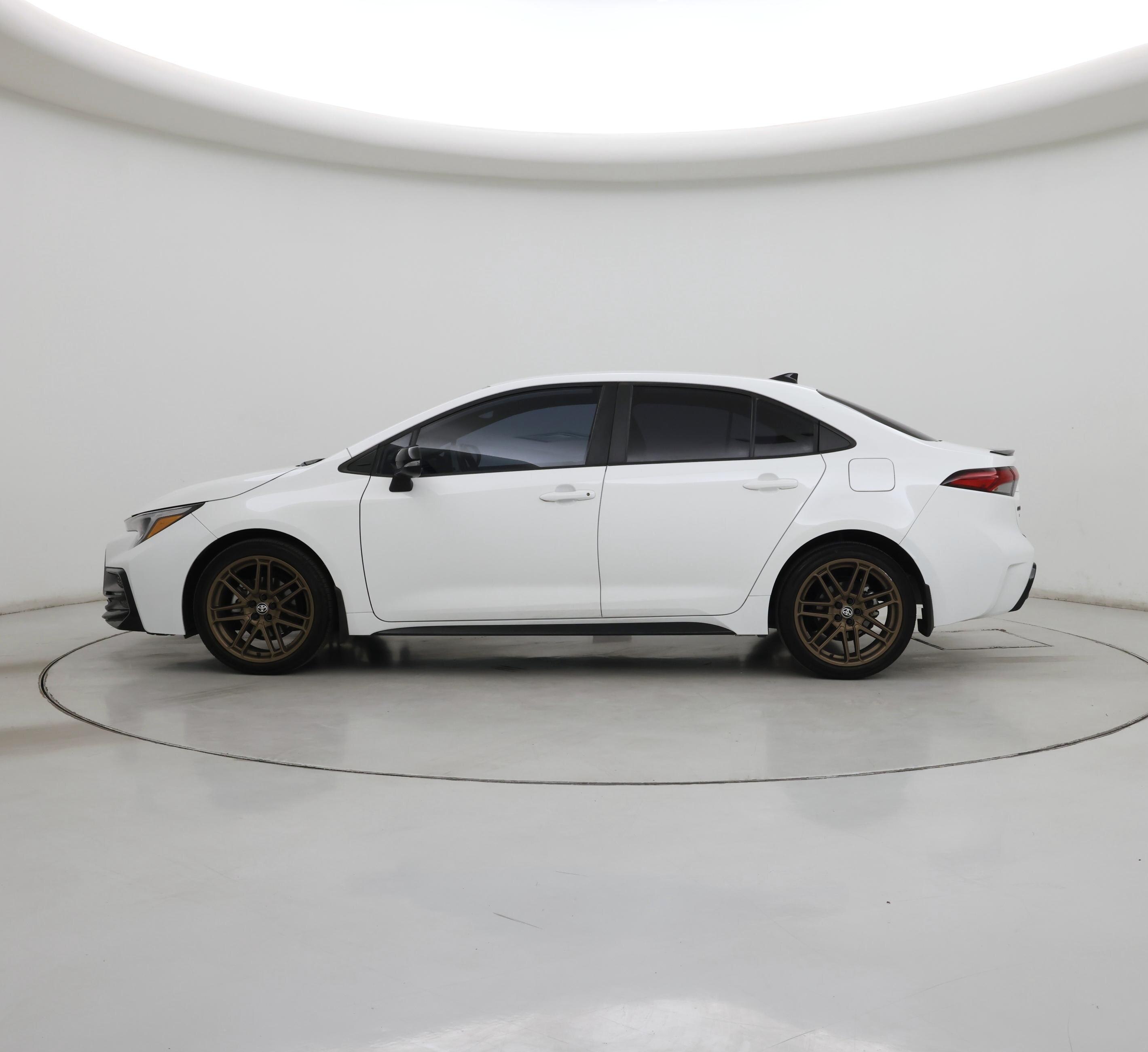 Thumbnail: 2024 Toyota Corolla - 3
