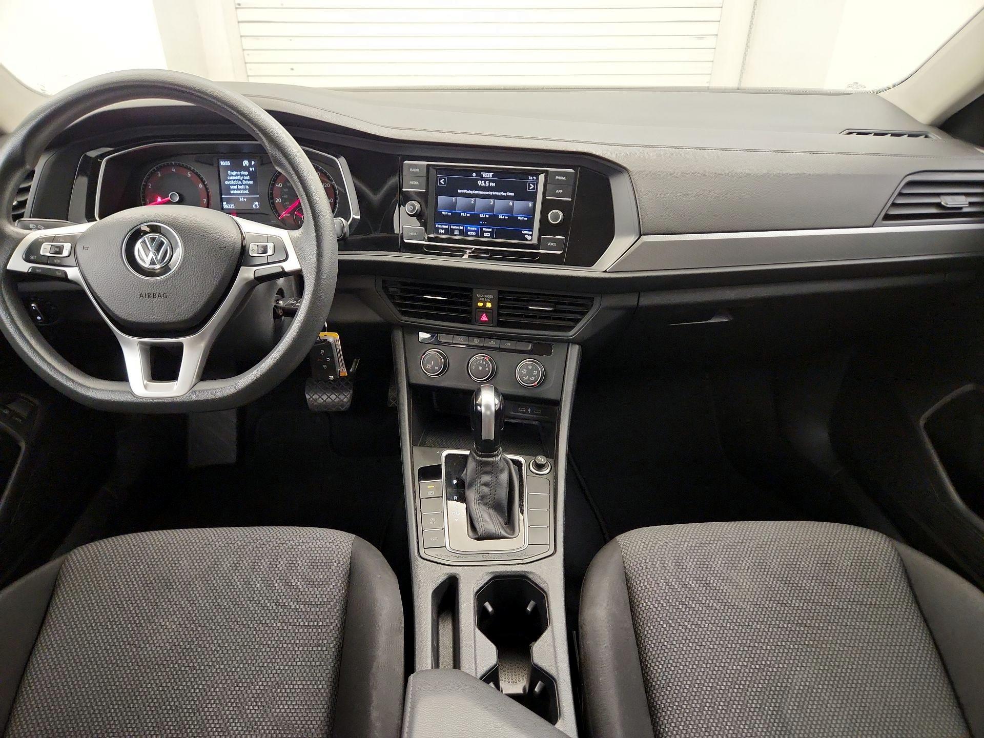 Thumbnail: 2021 Volkswagen Jetta - 9