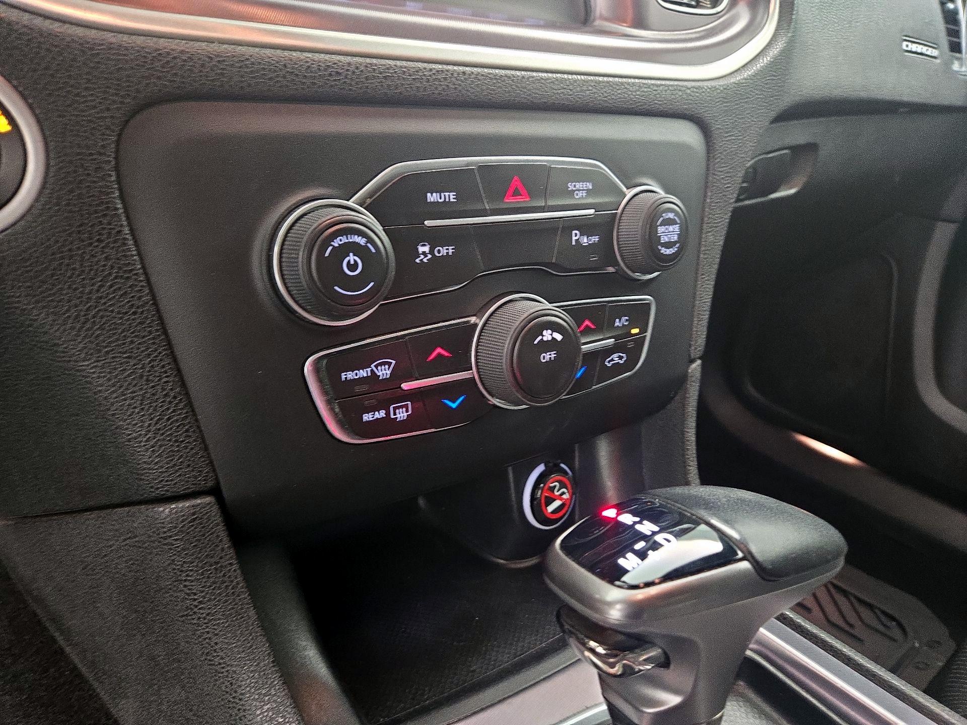 Thumbnail: 2019 Dodge Charger - 14