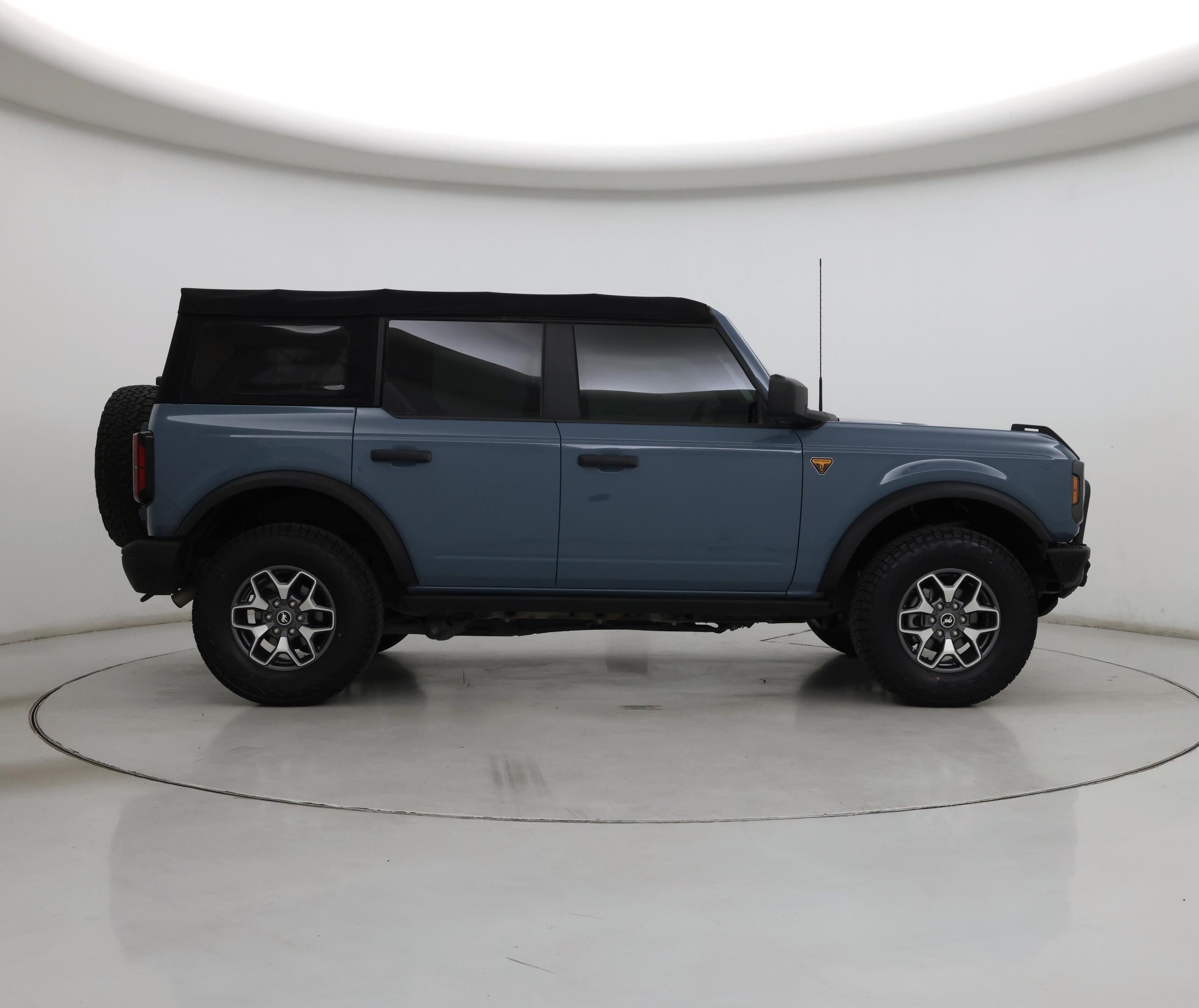 Thumbnail: 2023 Ford Bronco - 7