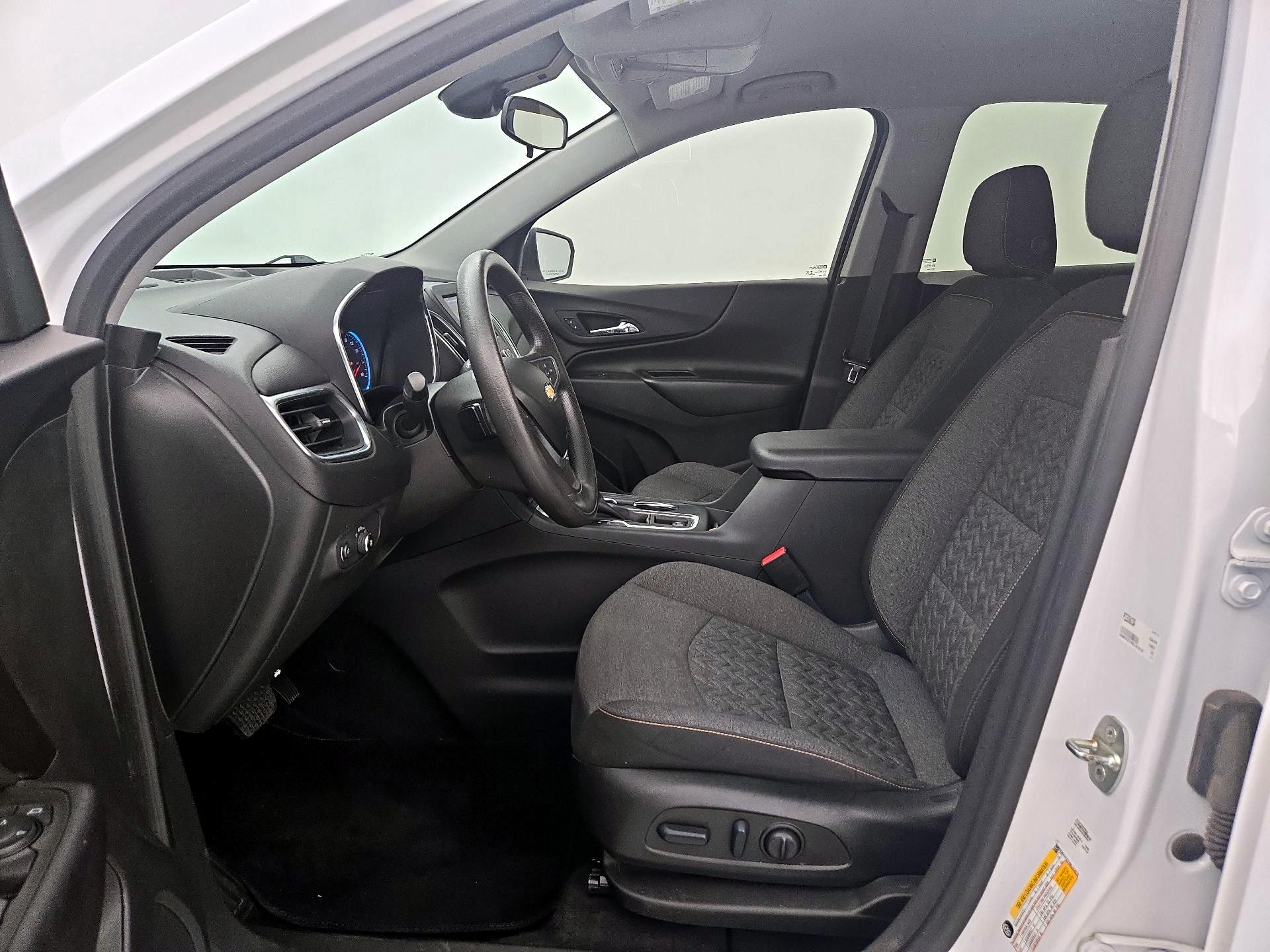 Thumbnail: 2022 Chevrolet Equinox - 11