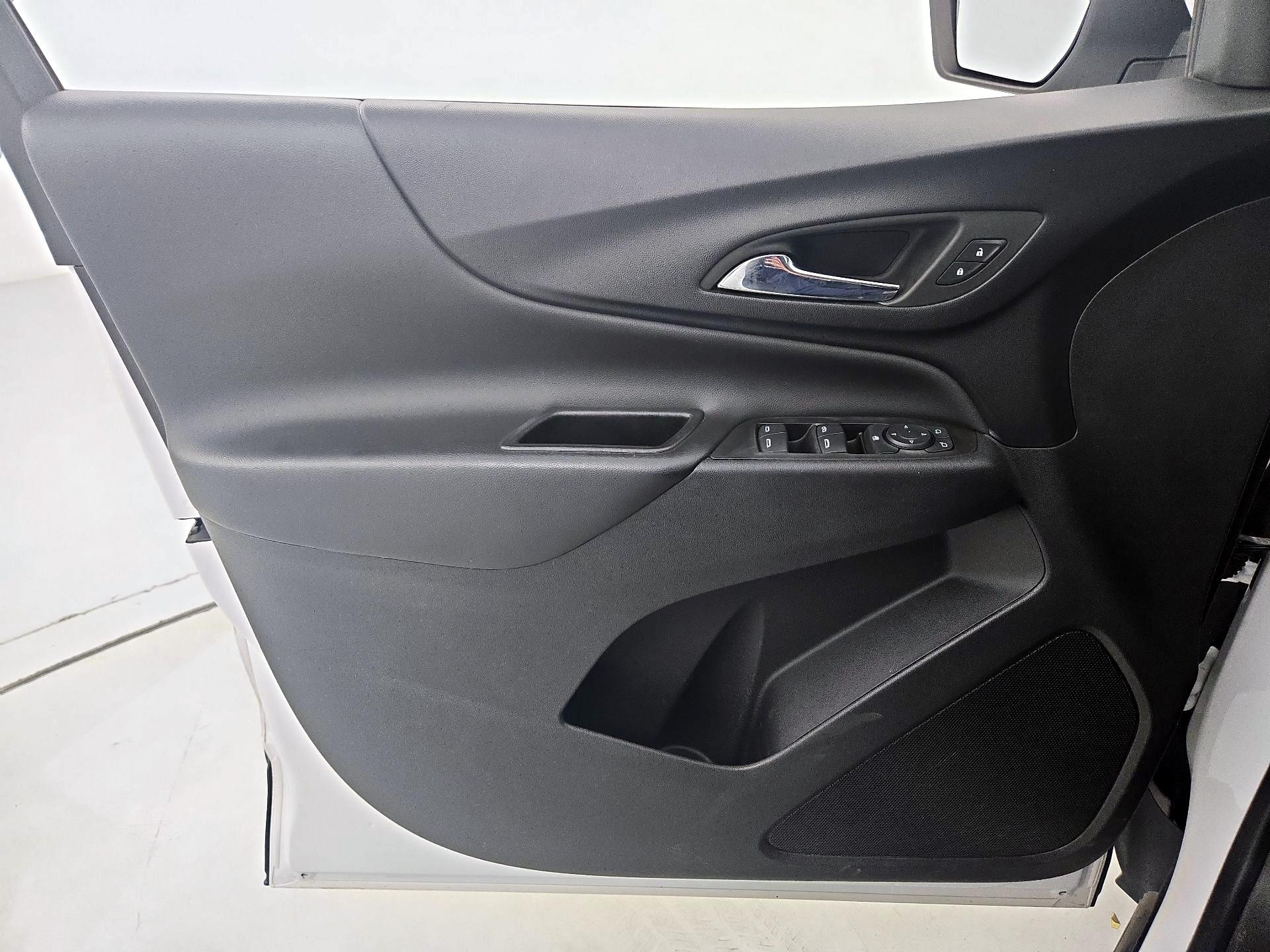 Thumbnail: 2022 Chevrolet Equinox - 12