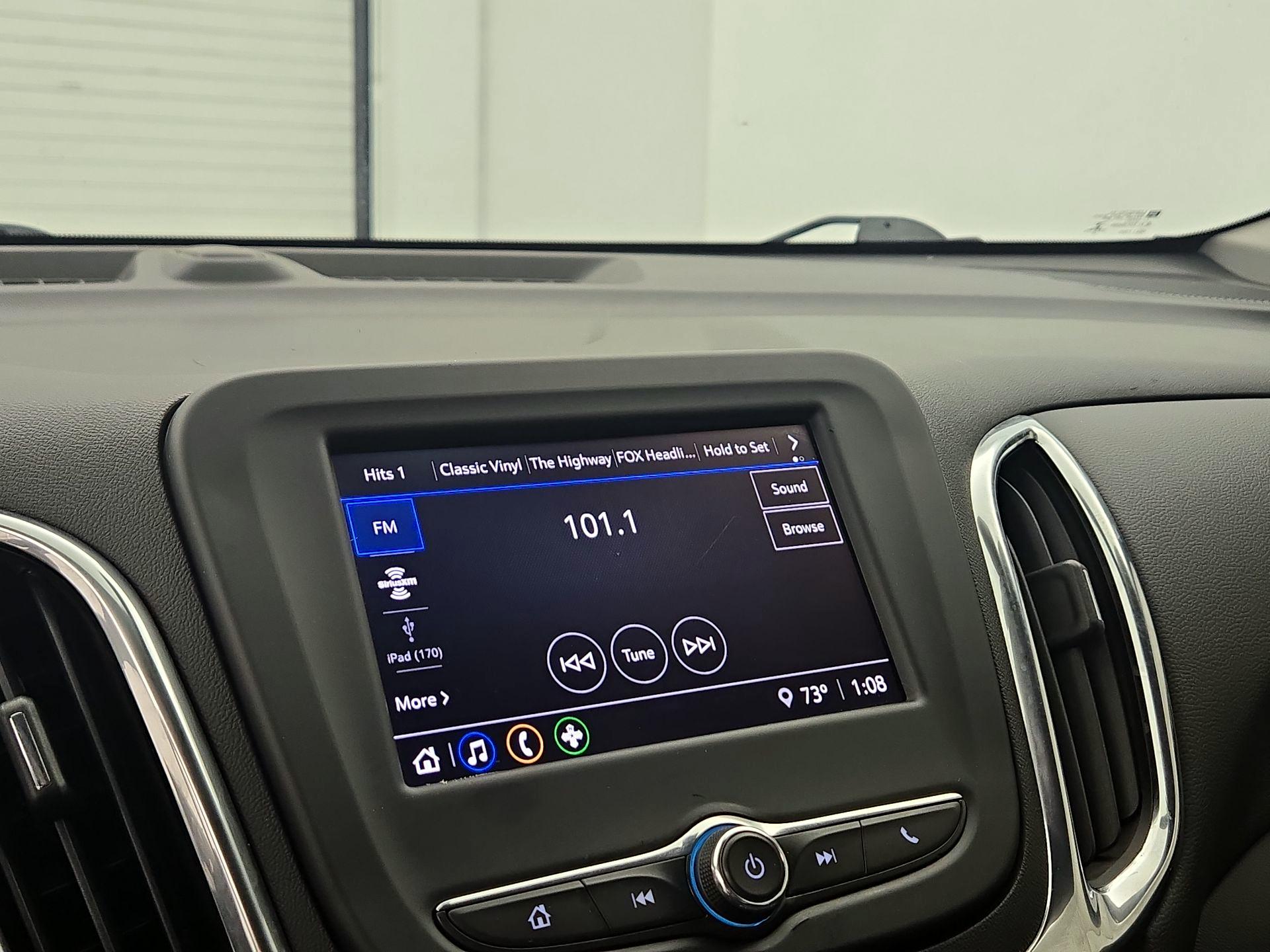 Thumbnail: 2022 Chevrolet Equinox - 15